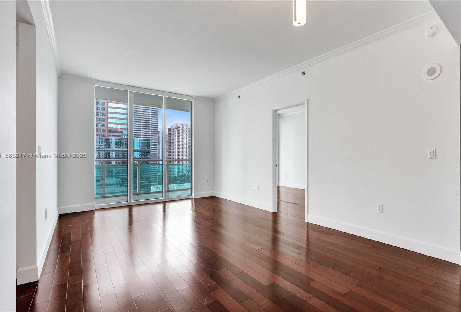 Small Image of 950 BRICKELL BAY DR #1704, Miami Number 13