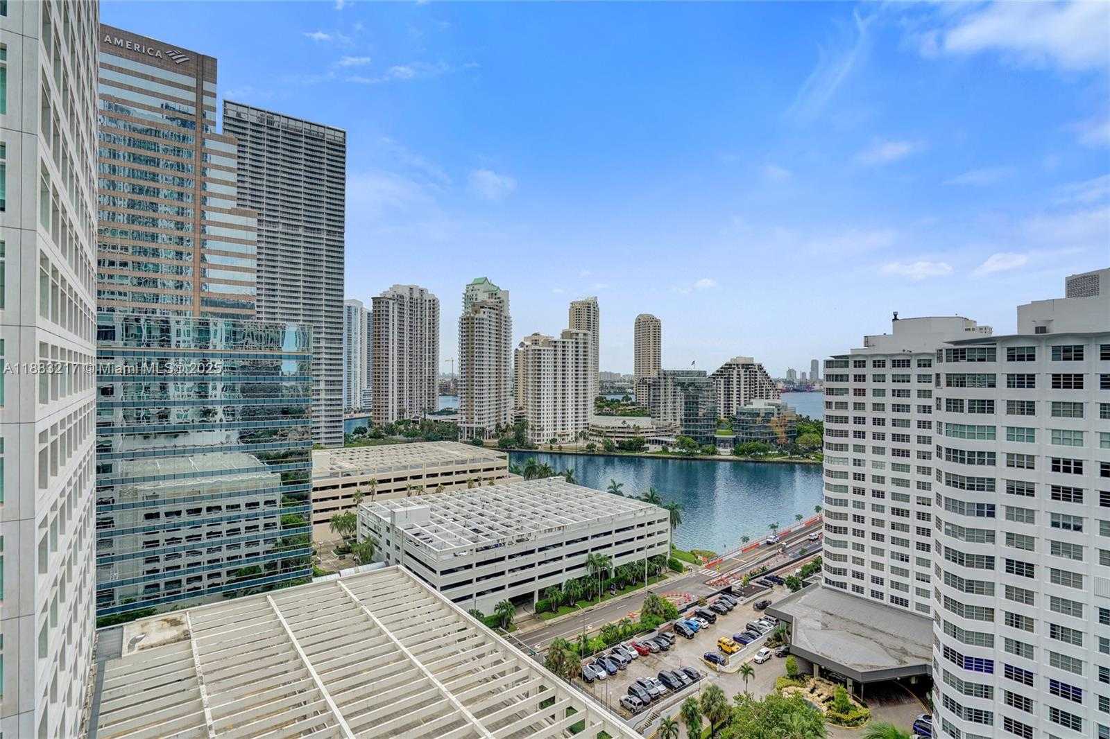 Small Image of 950 BRICKELL BAY DR #1704, Miami Number 16