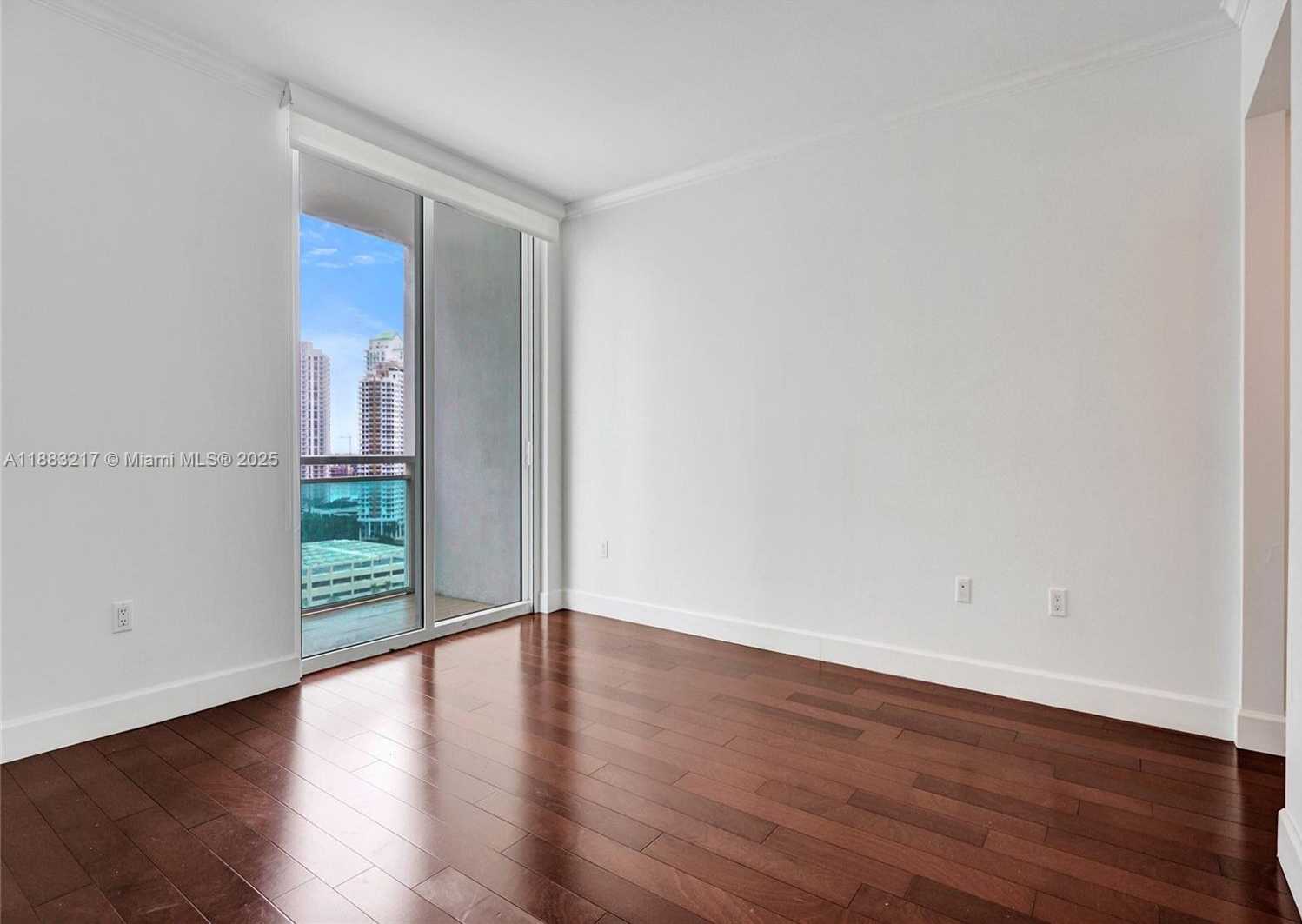 Small Image of 950 BRICKELL BAY DR #1704, Miami Number 19
