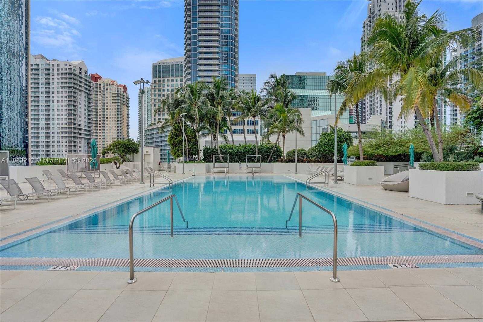 Small Image of 950 BRICKELL BAY DR #1704, Miami Number 35