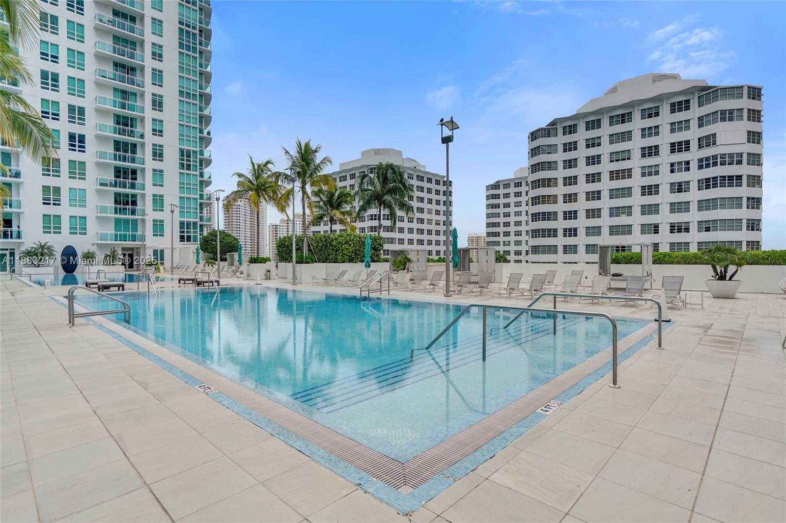 Small Image of 950 BRICKELL BAY DR #1704, Miami Number 36