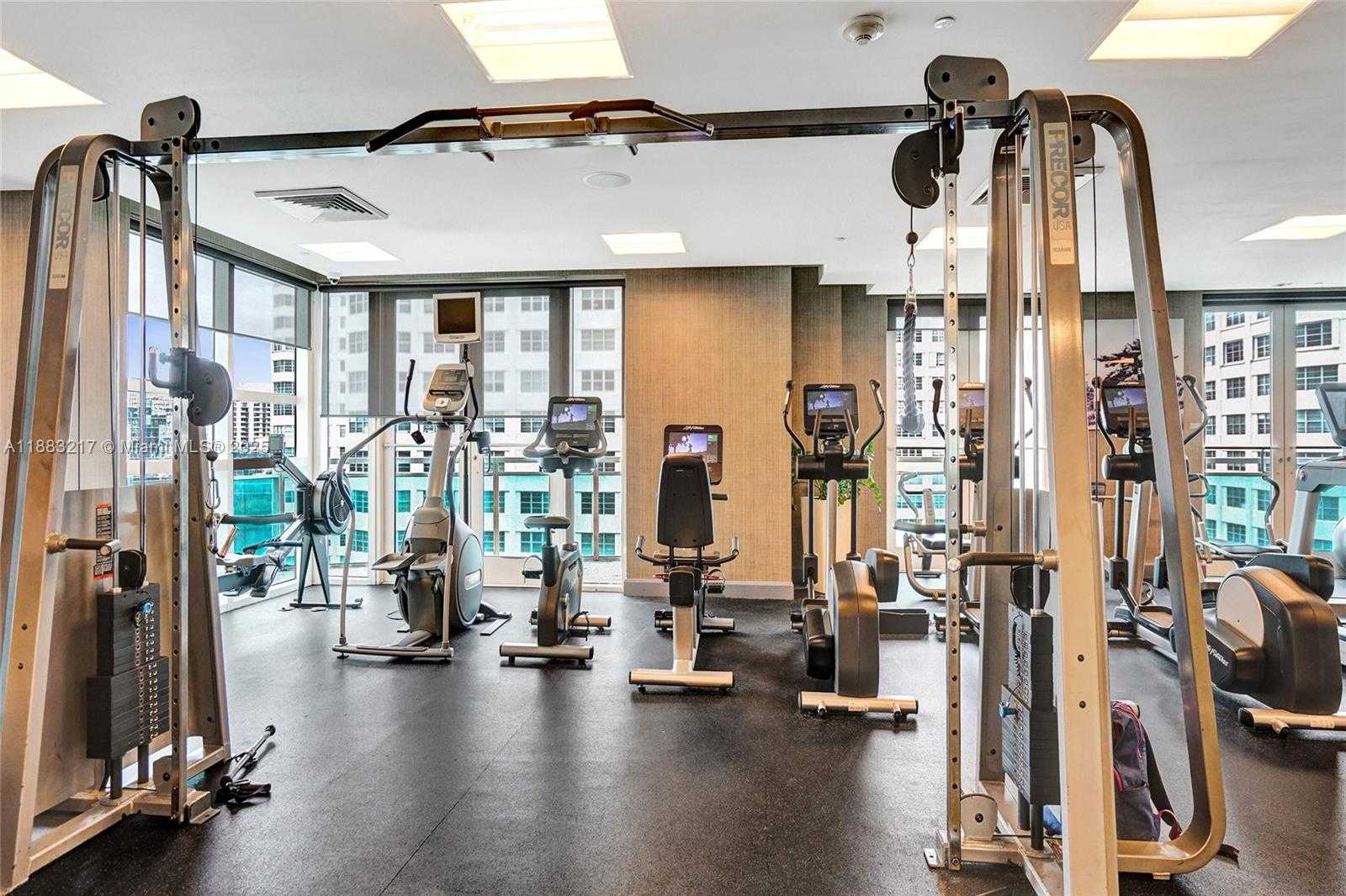 Small Image of 950 BRICKELL BAY DR #1704, Miami Number 37