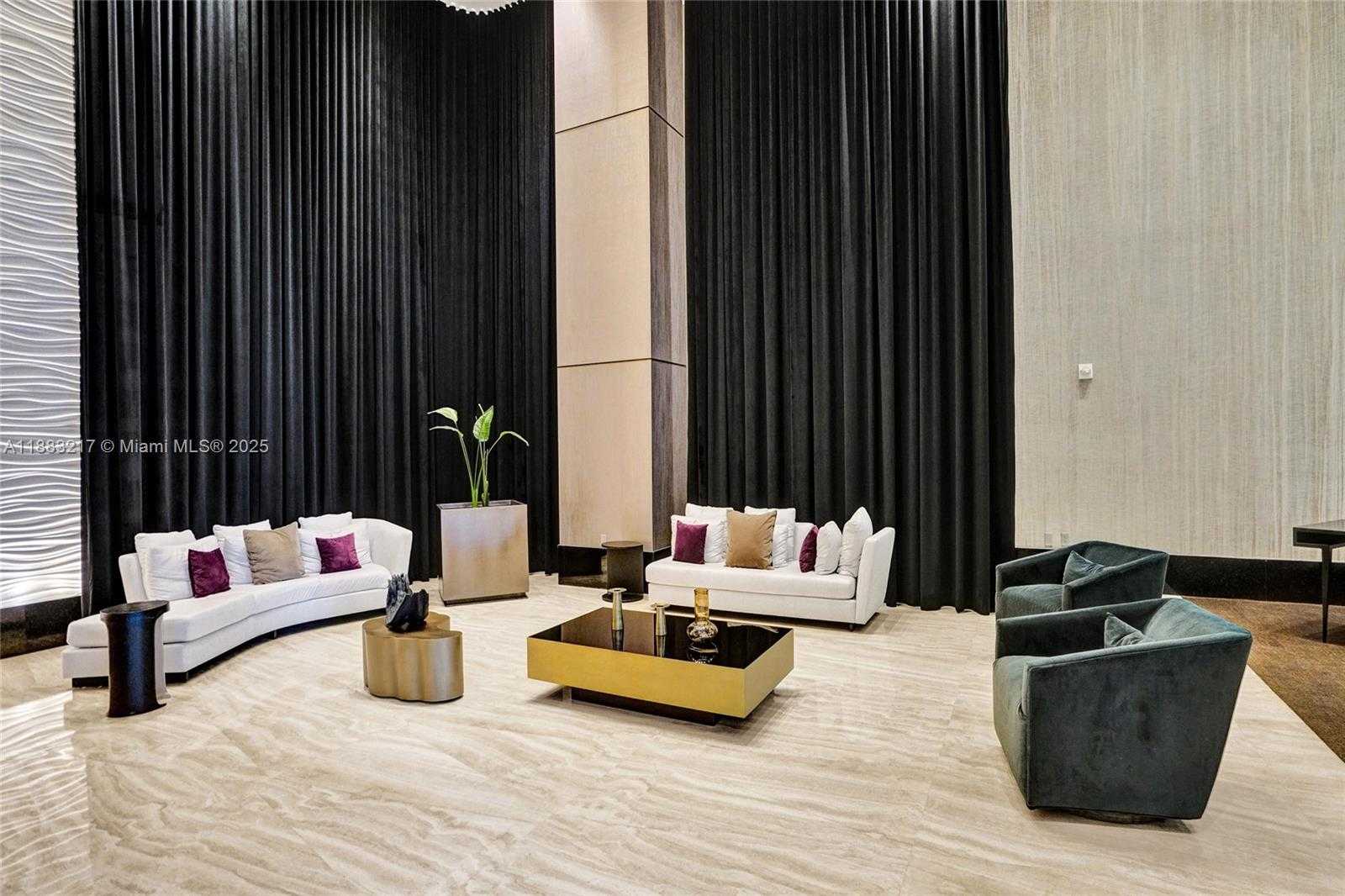 Small Image of 950 BRICKELL BAY DR #1704, Miami Number 4