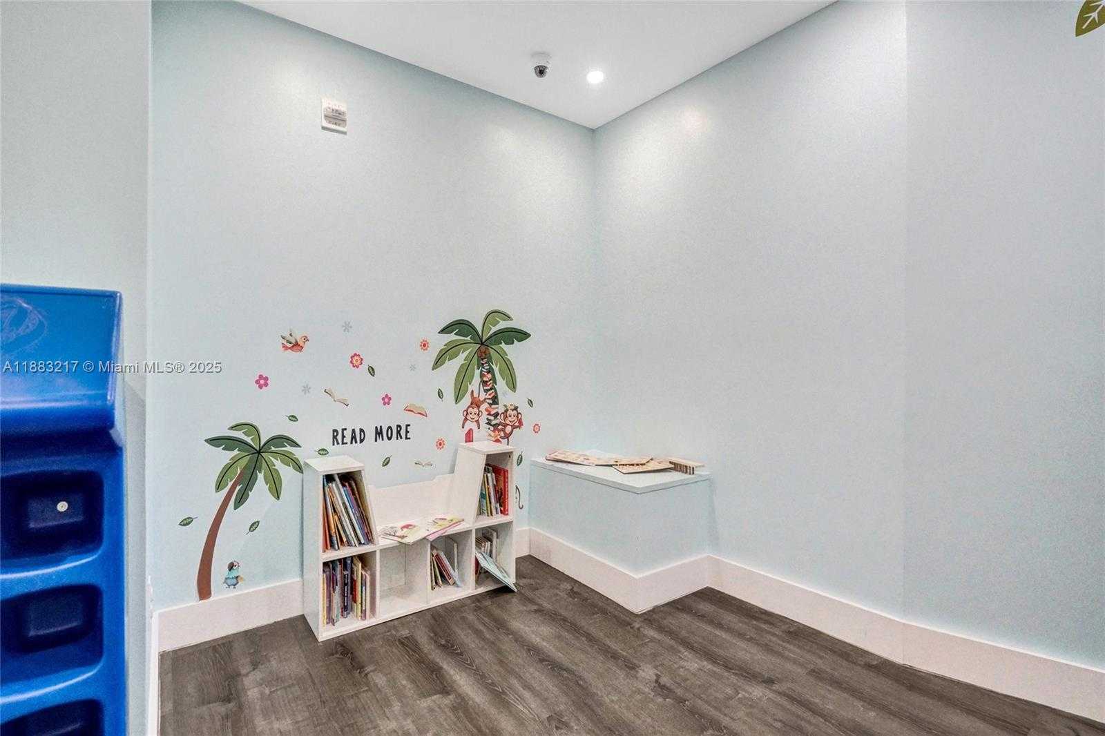 Small Image of 950 BRICKELL BAY DR #1704, Miami Number 41