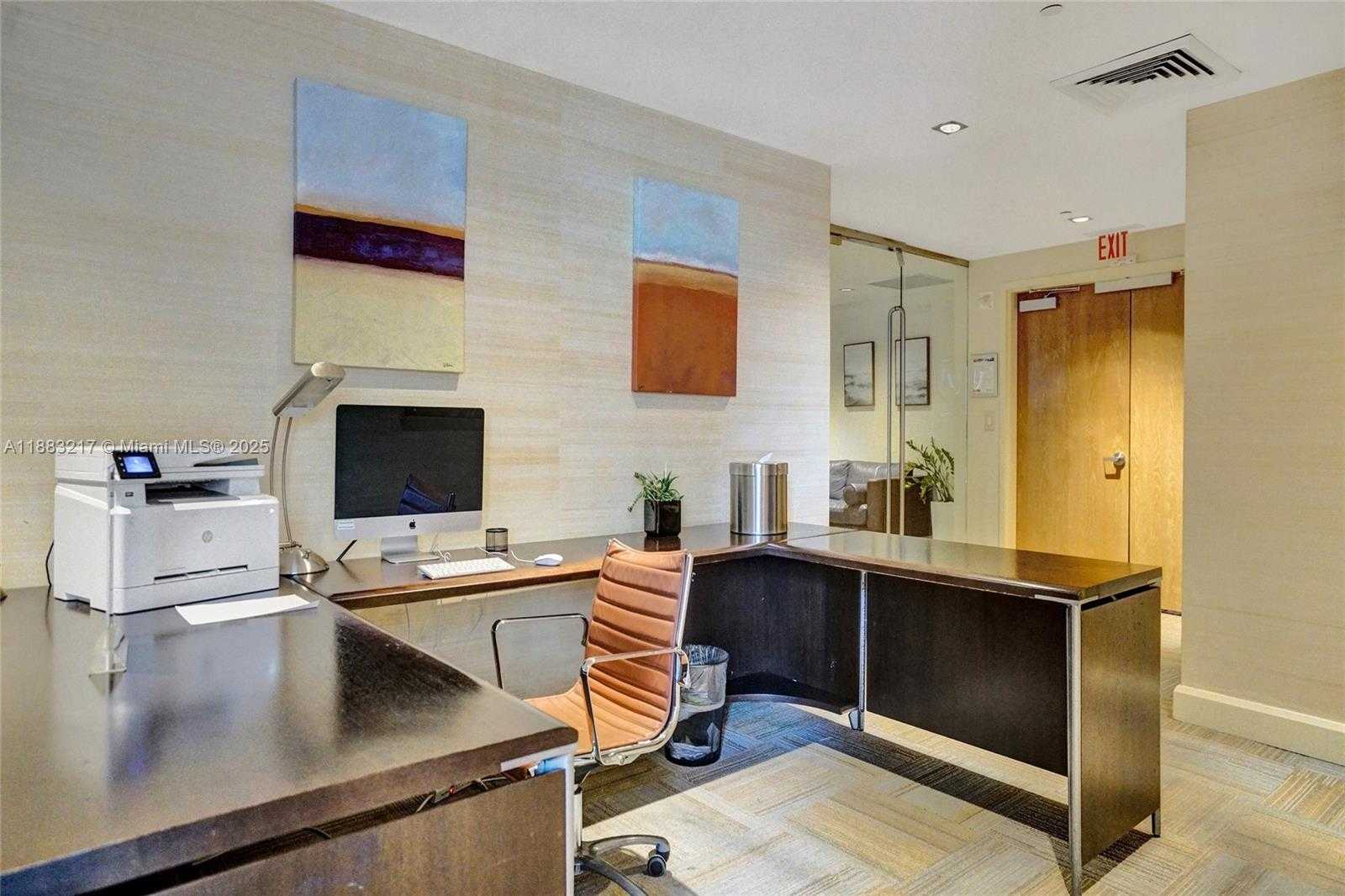 Small Image of 950 BRICKELL BAY DR #1704, Miami Number 44