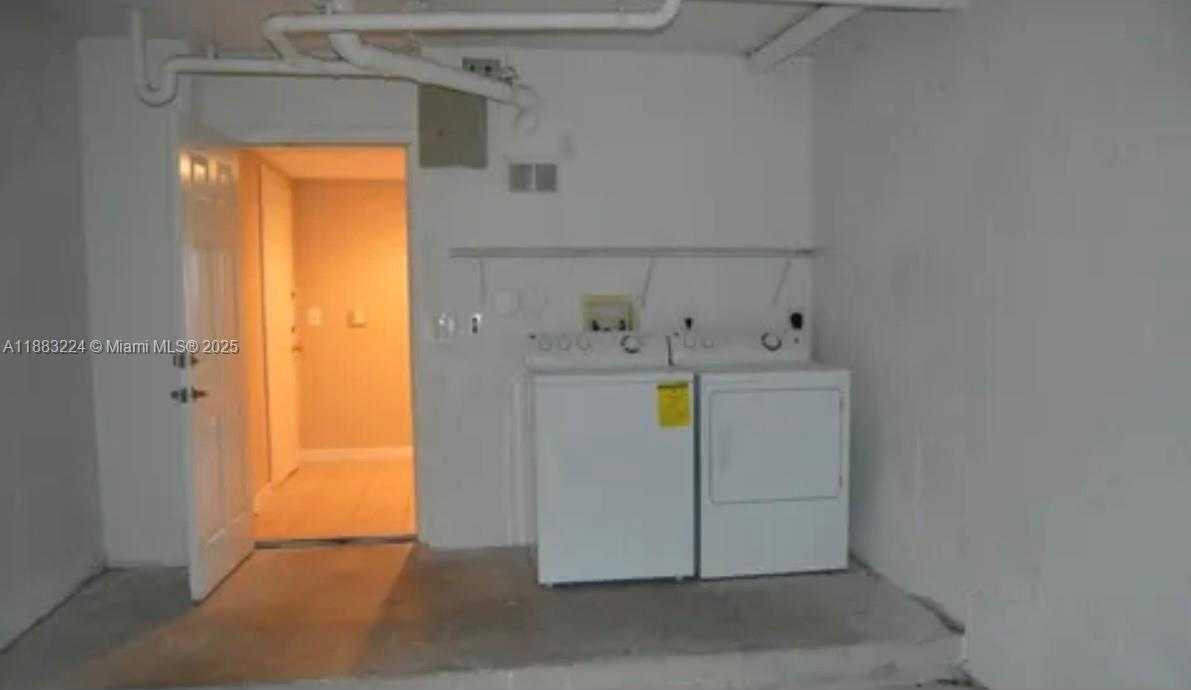 Small Image of 4183 NORTH HAVERHILL RD #703, West Palm Beach Number 12