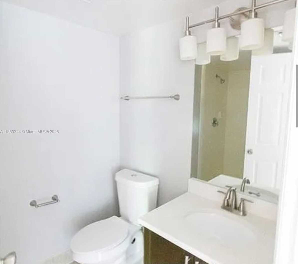 Small Image of 4183 NORTH HAVERHILL RD #703, West Palm Beach Number 6