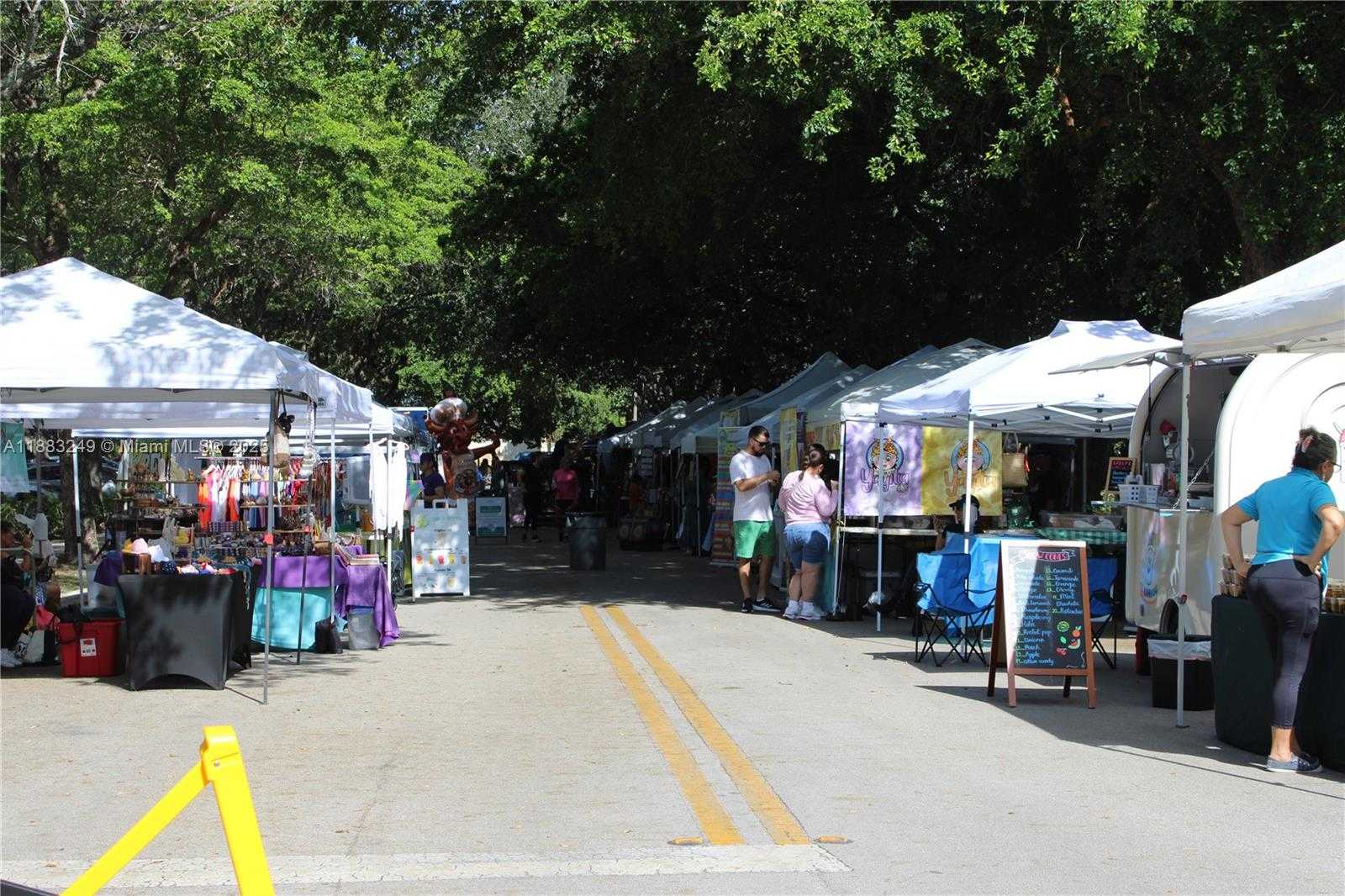 Small Image of 15512 SHARPECROFT DR, Miami Lakes Number 27