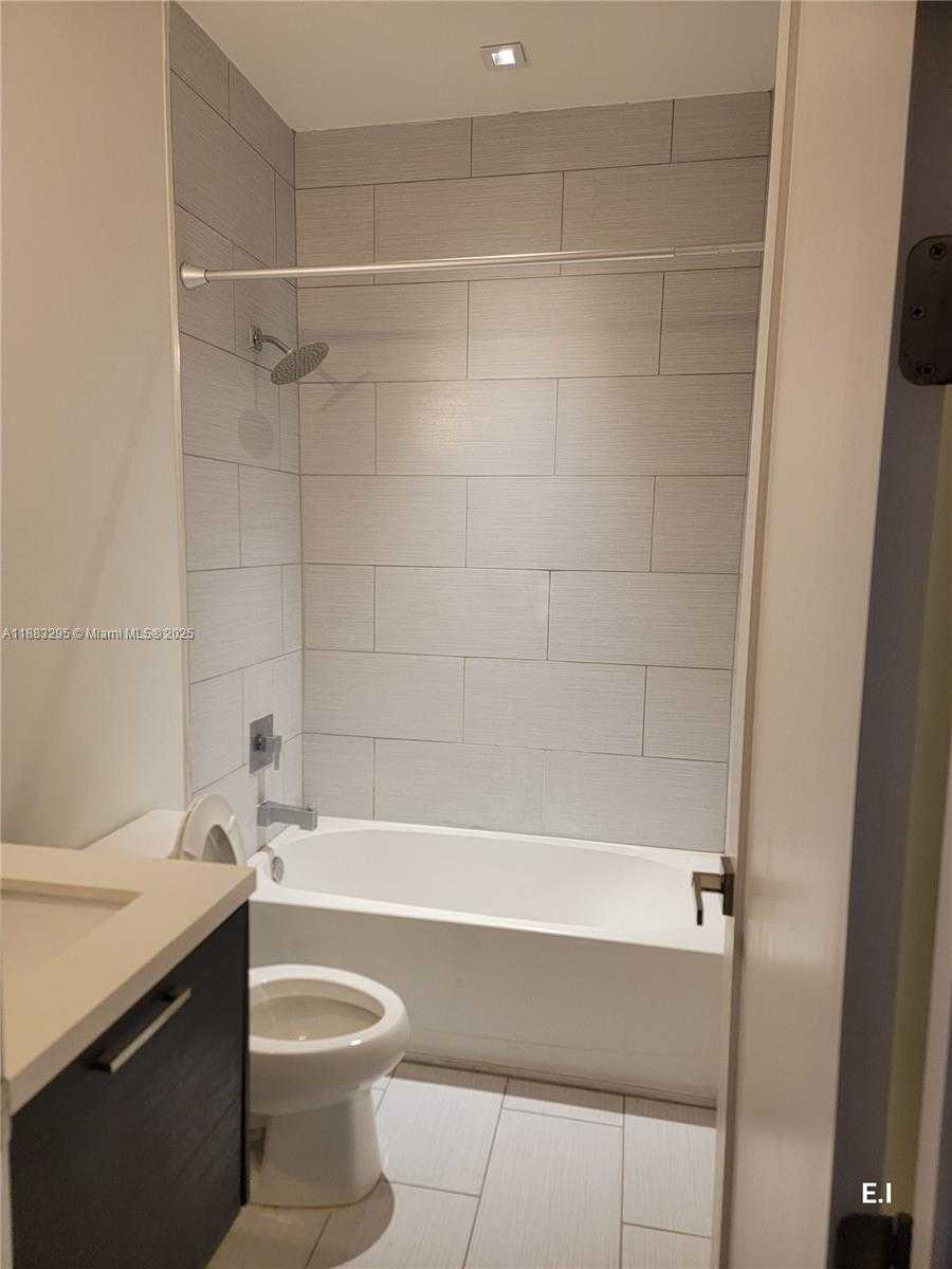 Small Image of 9133 NORTH WEST 33RD ST, Doral Number 10