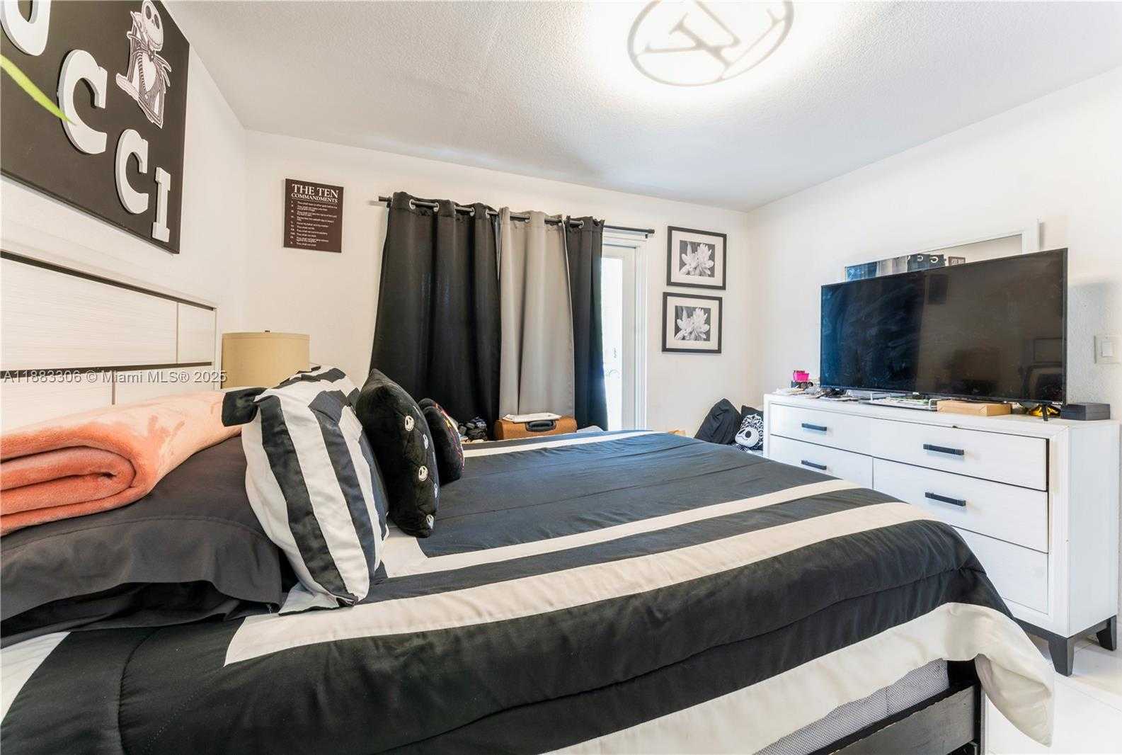 Small Image of 14366 SOUTH WEST 258TH LN, Homestead Number 12