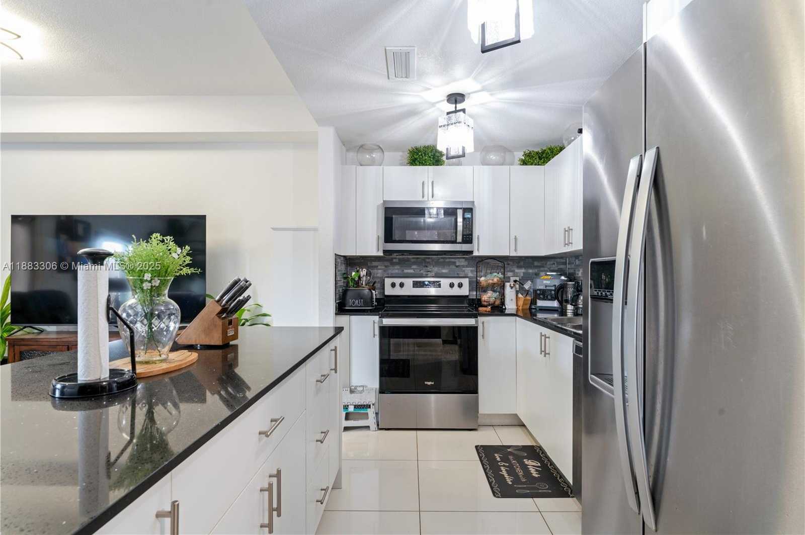 Small Image of 14366 SOUTH WEST 258TH LN, Homestead Number 4