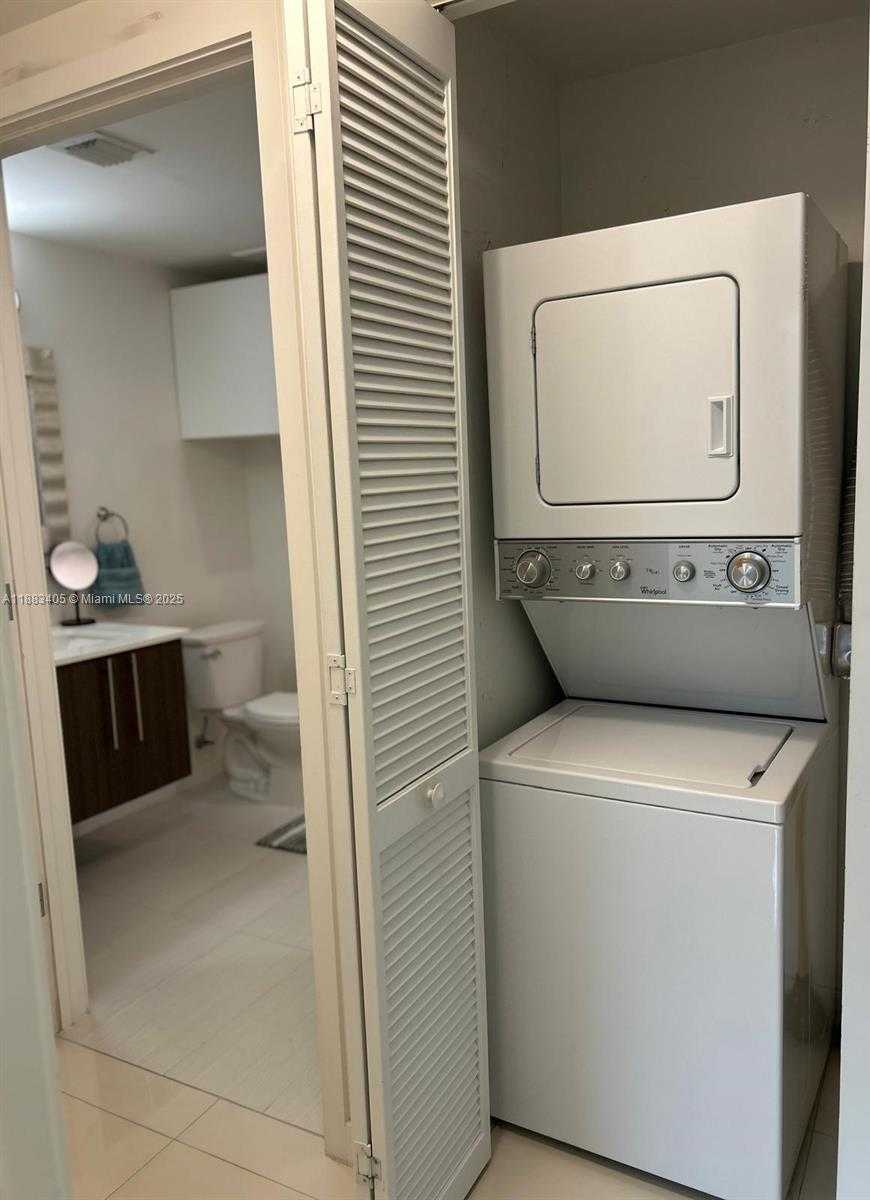 Small Image of 7825 NORTH WEST 107TH AVE #309, Doral Number 14