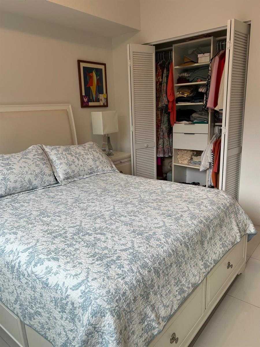 Small Image of 7825 NORTH WEST 107TH AVE #309, Doral Number 15