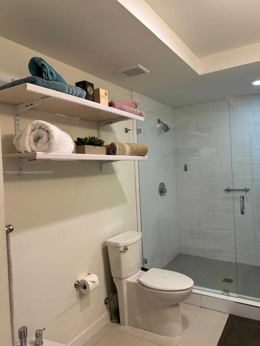 Small Image of 7825 NORTH WEST 107TH AVE #309, Doral Number 23