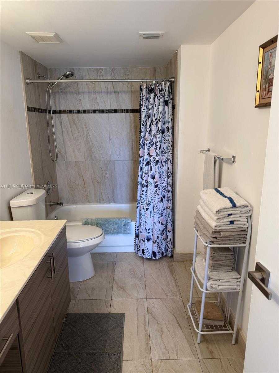 Small Image of 17801 NORTH BAY RD #505, Sunny Isles Beach Number 17