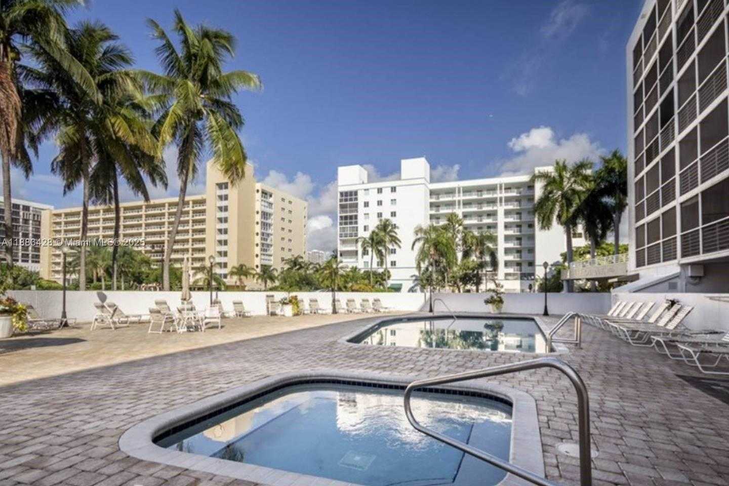 Small Image of 17801 NORTH BAY RD #505, Sunny Isles Beach Number 25