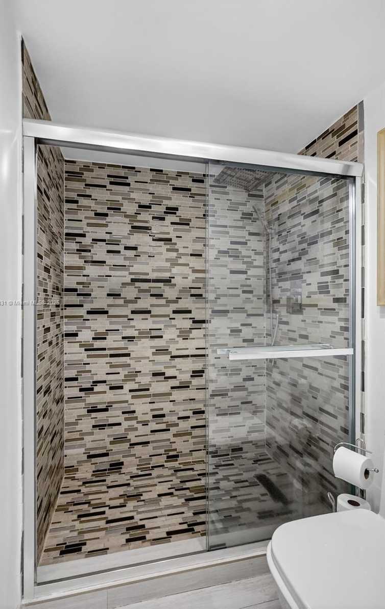 Small Image of 4001 SOUTH OCEAN DR #14G, Hollywood Number 11