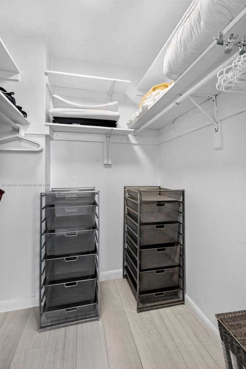 Small Image of 4001 SOUTH OCEAN DR #14G, Hollywood Number 15