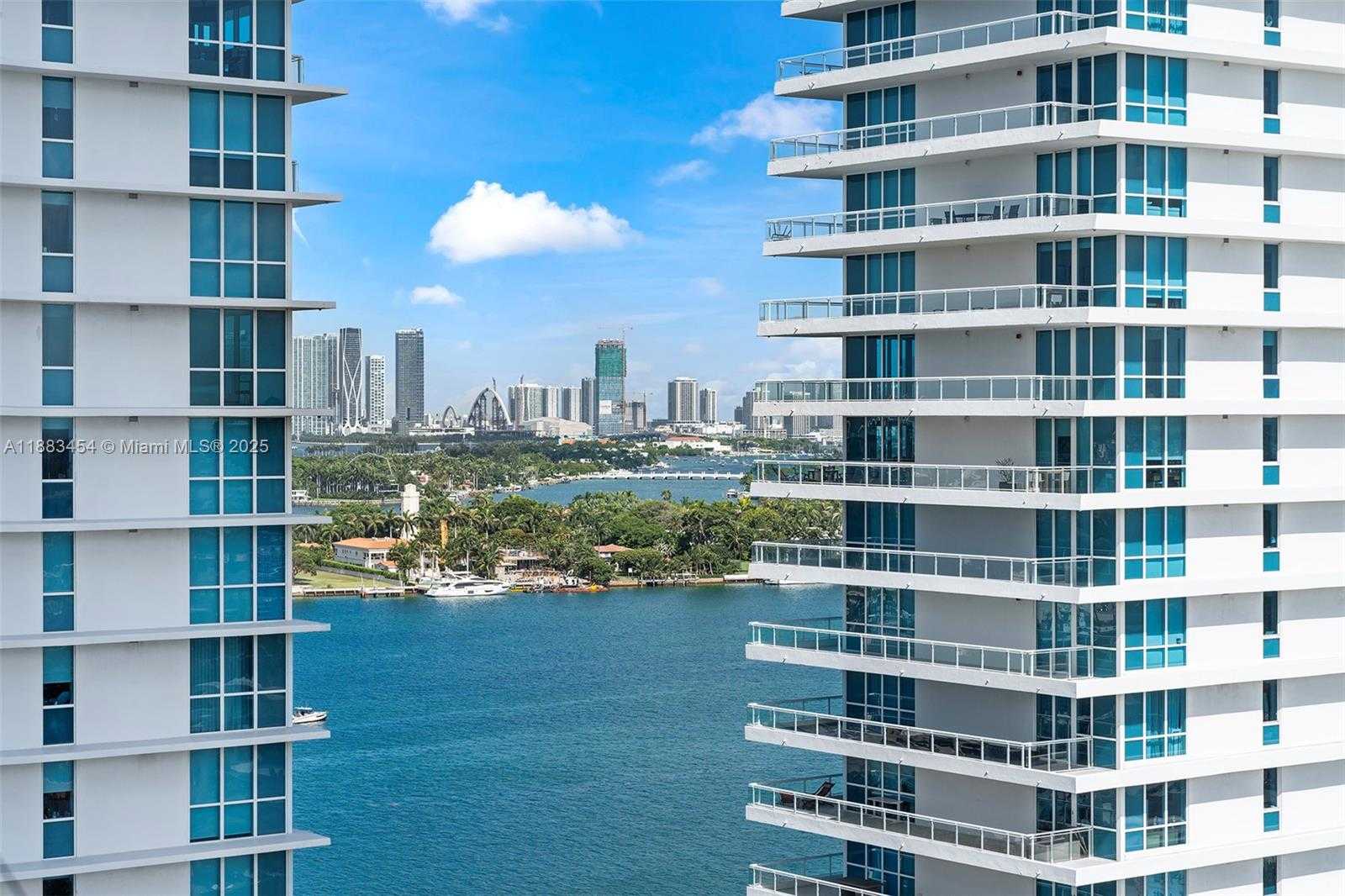 Small Image of 500 ALTON RD #1904, Miami Beach Number 21
