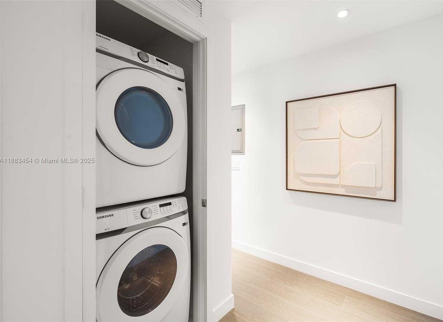 Small Image of 500 ALTON RD #1904, Miami Beach Number 24