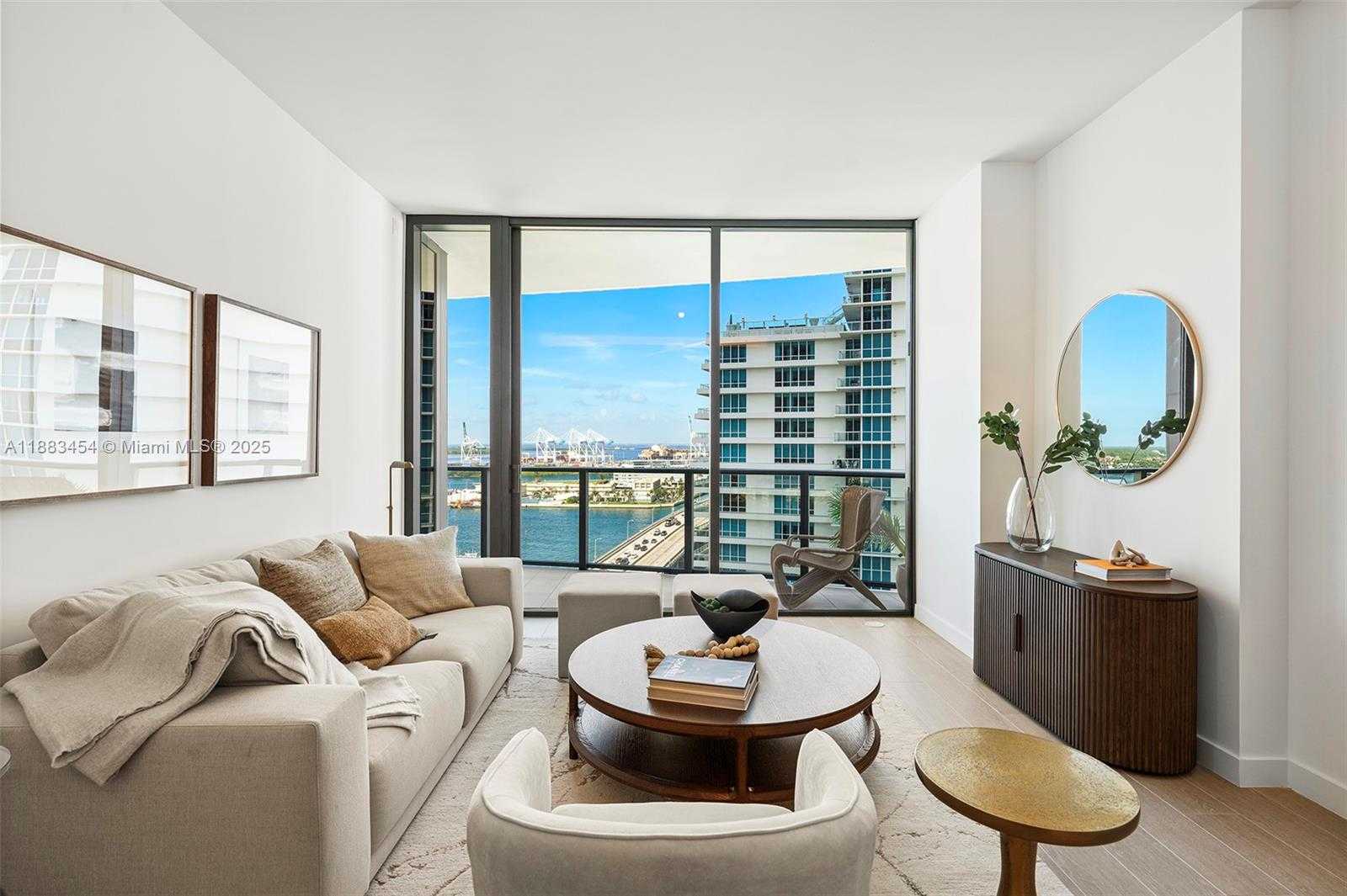 Small Image of 500 ALTON RD #1904, Miami Beach Number 3