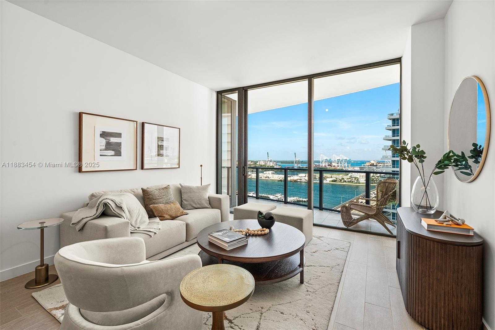 Small Image of 500 ALTON RD #1904, Miami Beach Number 4
