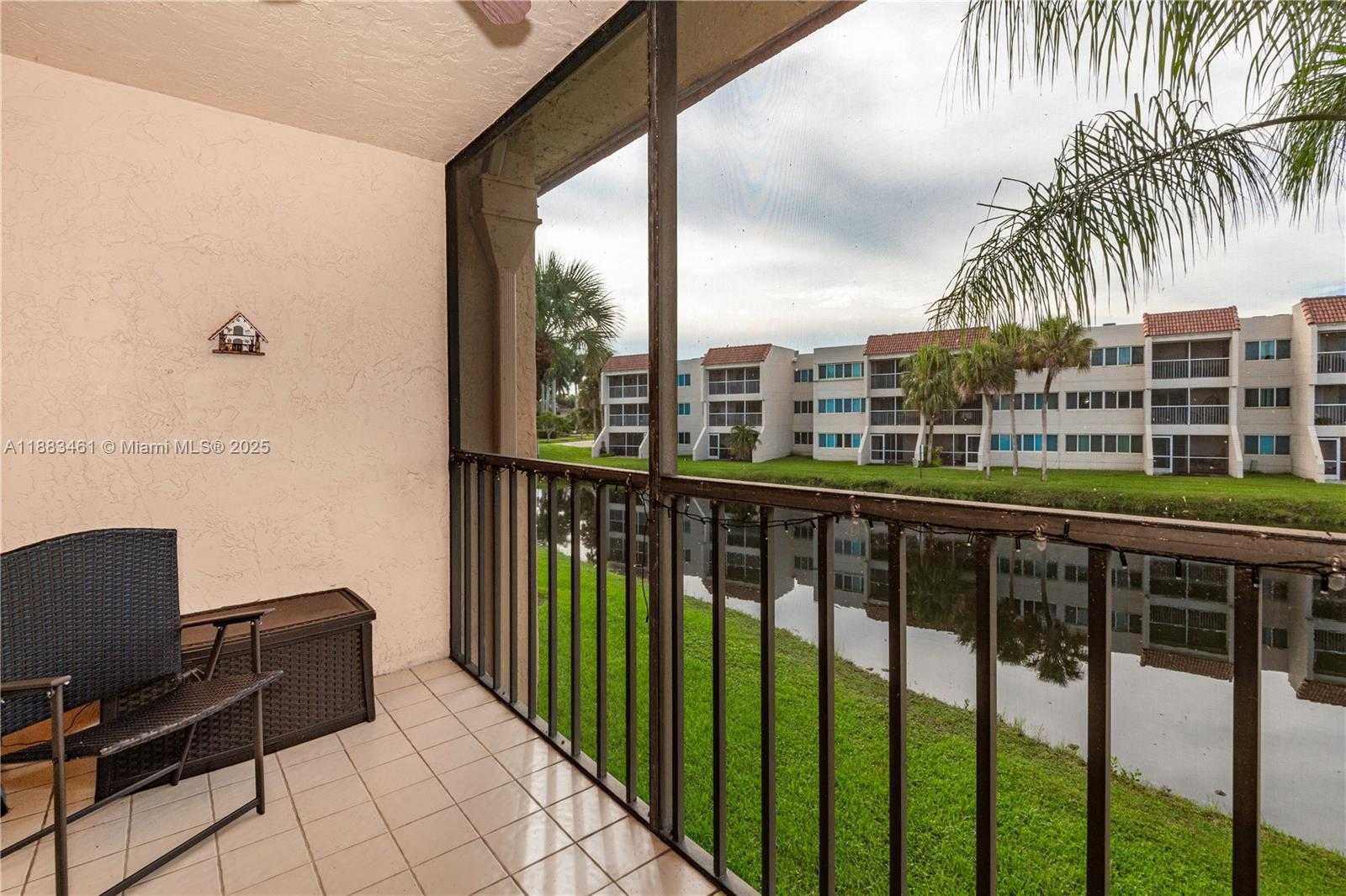 Small Image of 150 LAKEVIEW DR #205, Weston Number 28