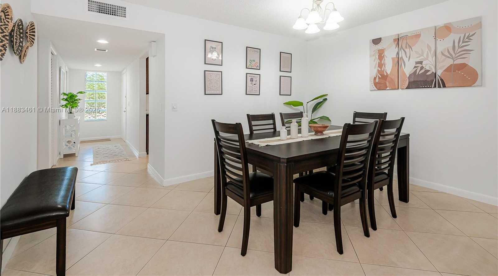 Small Image of 150 LAKEVIEW DR #205, Weston Number 7
