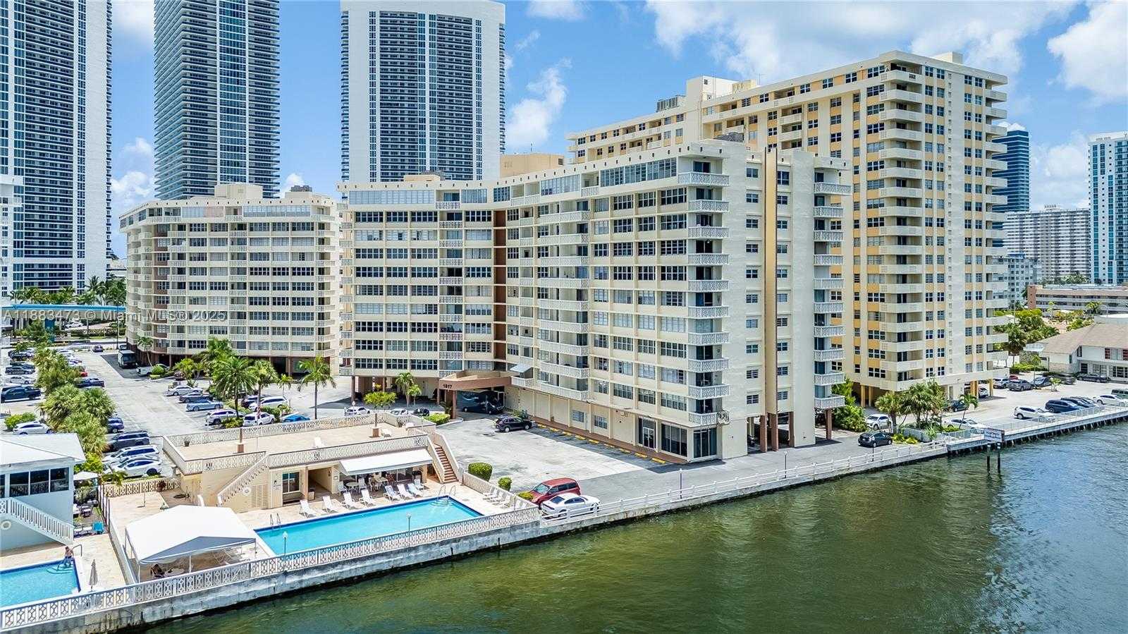 Small Image of 1825 SOUTH OCEAN DR #504, Hallandale Beach Number 11