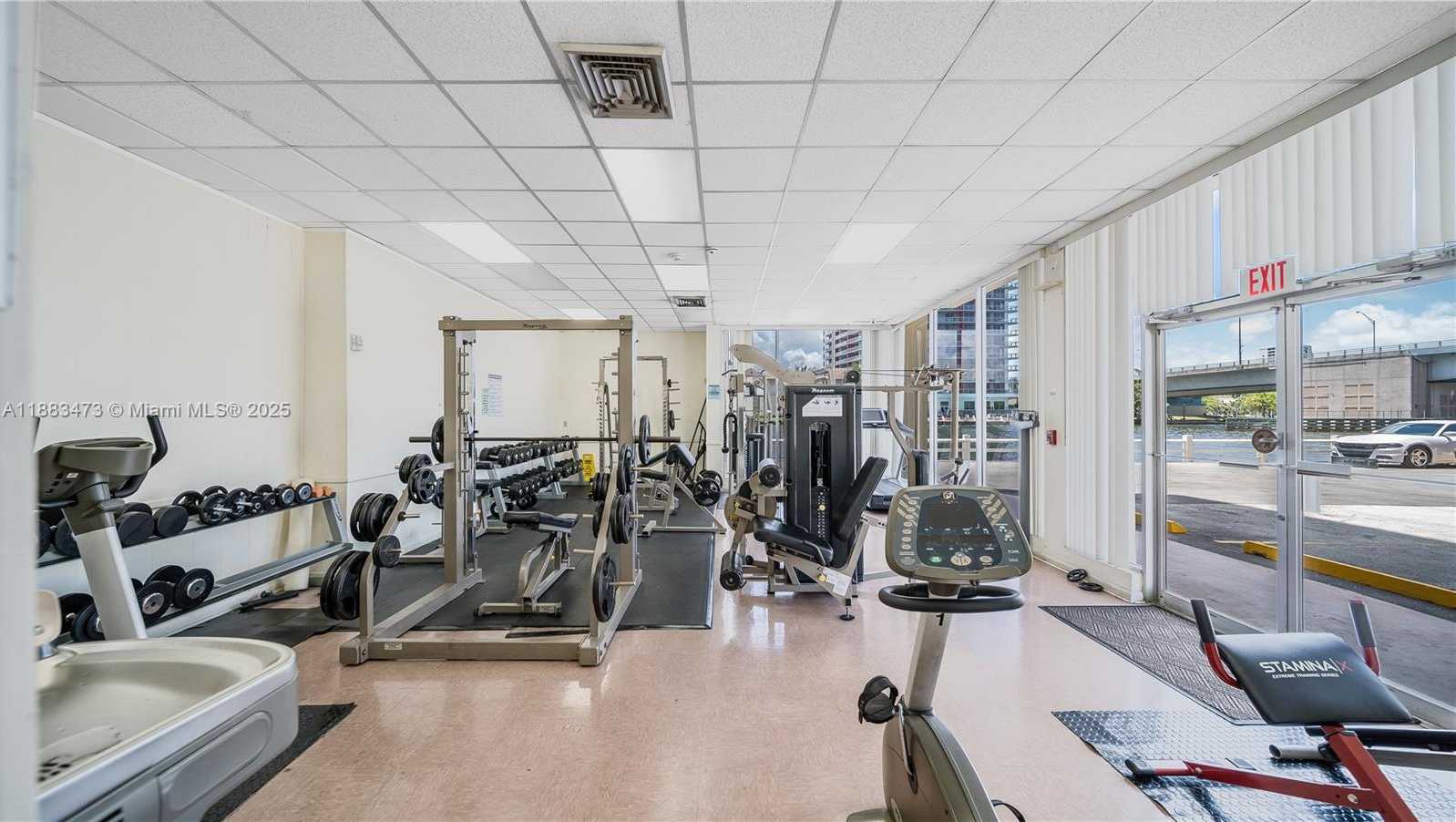 Small Image of 1825 SOUTH OCEAN DR #504, Hallandale Beach Number 16