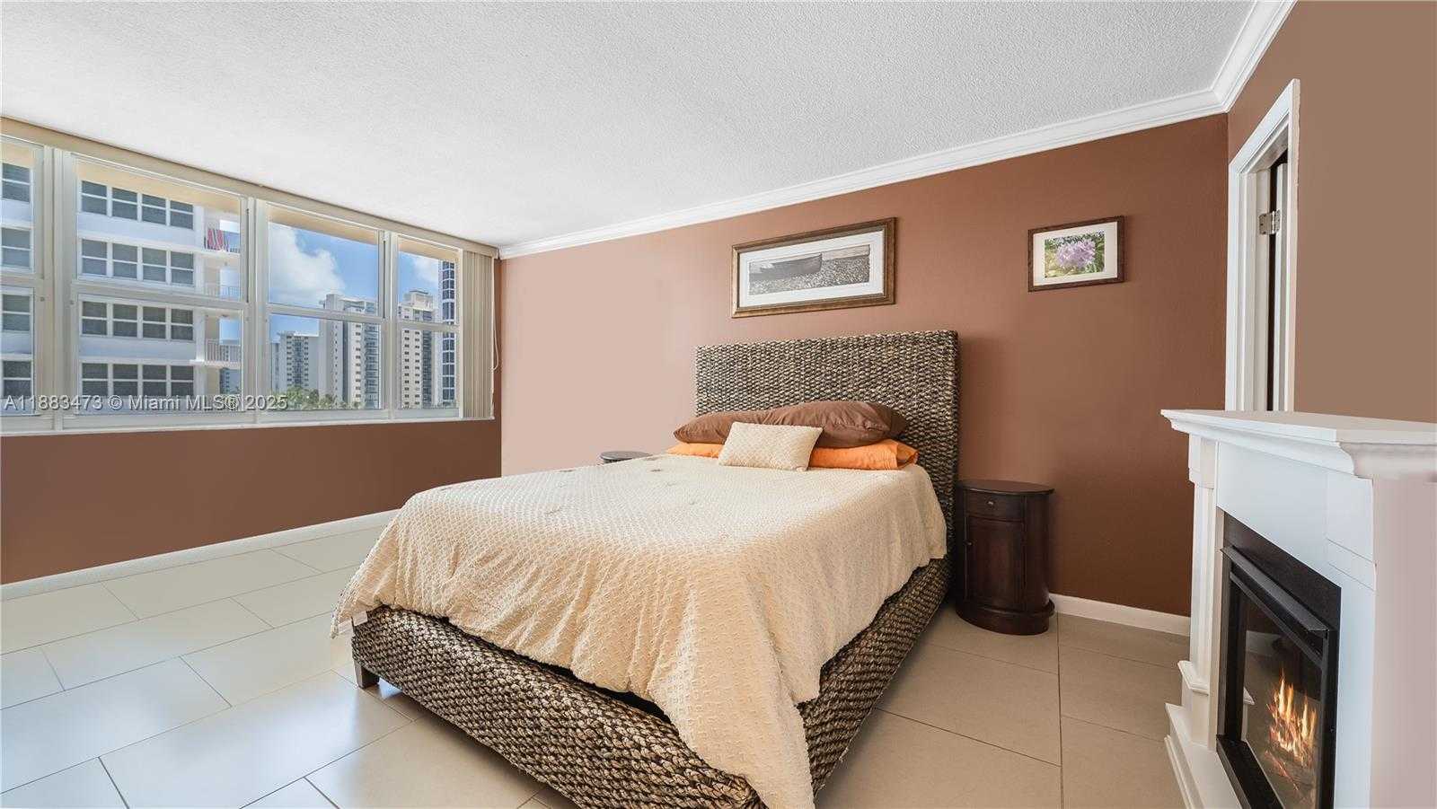 Small Image of 1825 SOUTH OCEAN DR #504, Hallandale Beach Number 9