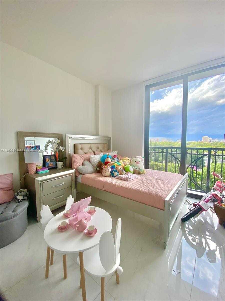 Small Image of 301 ALTARA AVE #701, Coral Gables Number 29