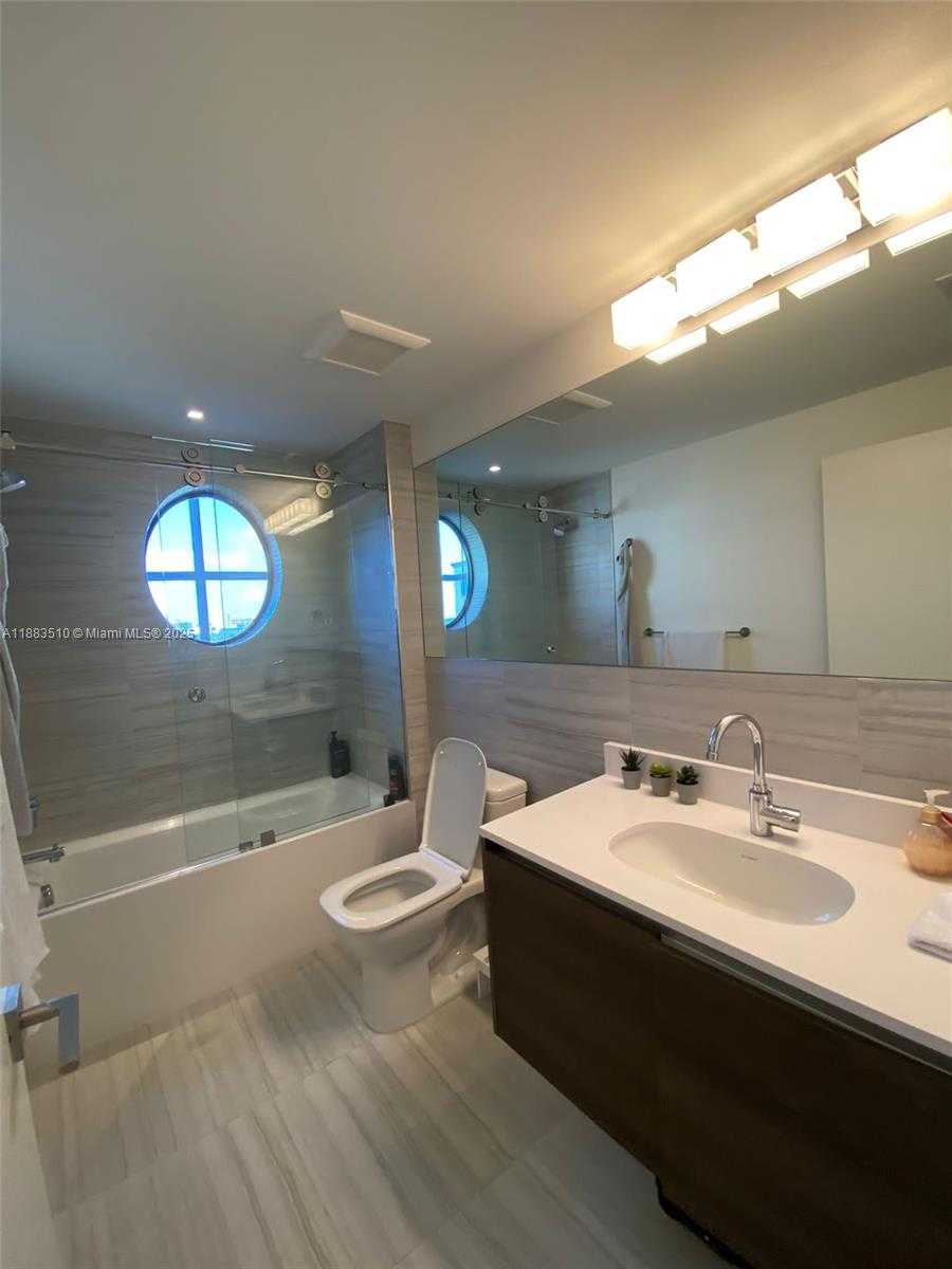 Small Image of 301 ALTARA AVE #701, Coral Gables Number 34
