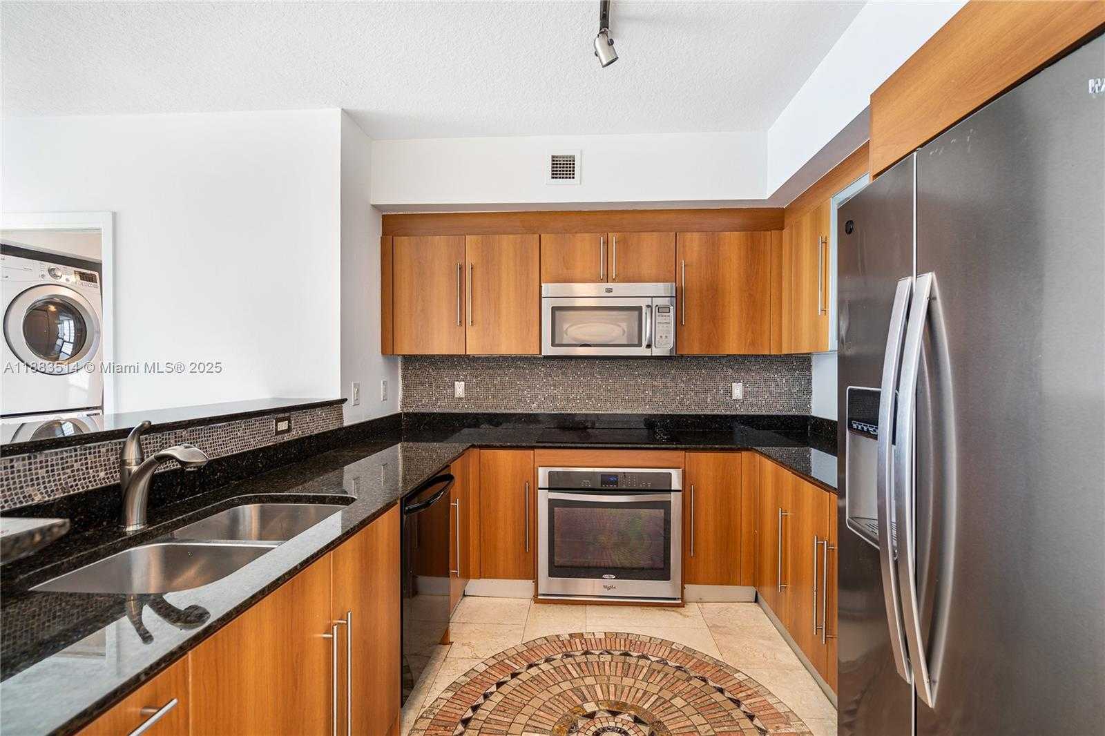 Small Image of 325 SOUTH BISCAYNE BLVD #4115, Miami Number 15