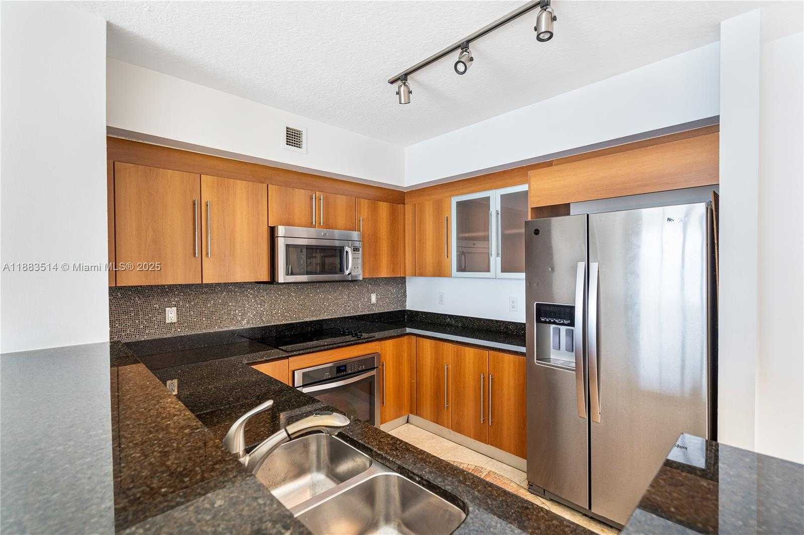 Small Image of 325 SOUTH BISCAYNE BLVD #4115, Miami Number 17