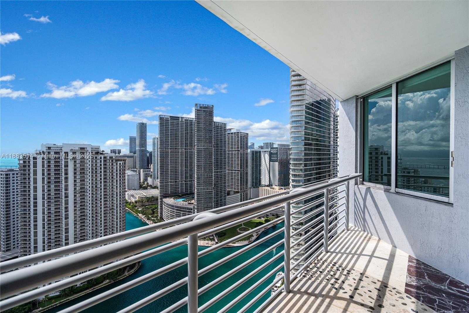 Small Image of 325 SOUTH BISCAYNE BLVD #4115, Miami Number 21