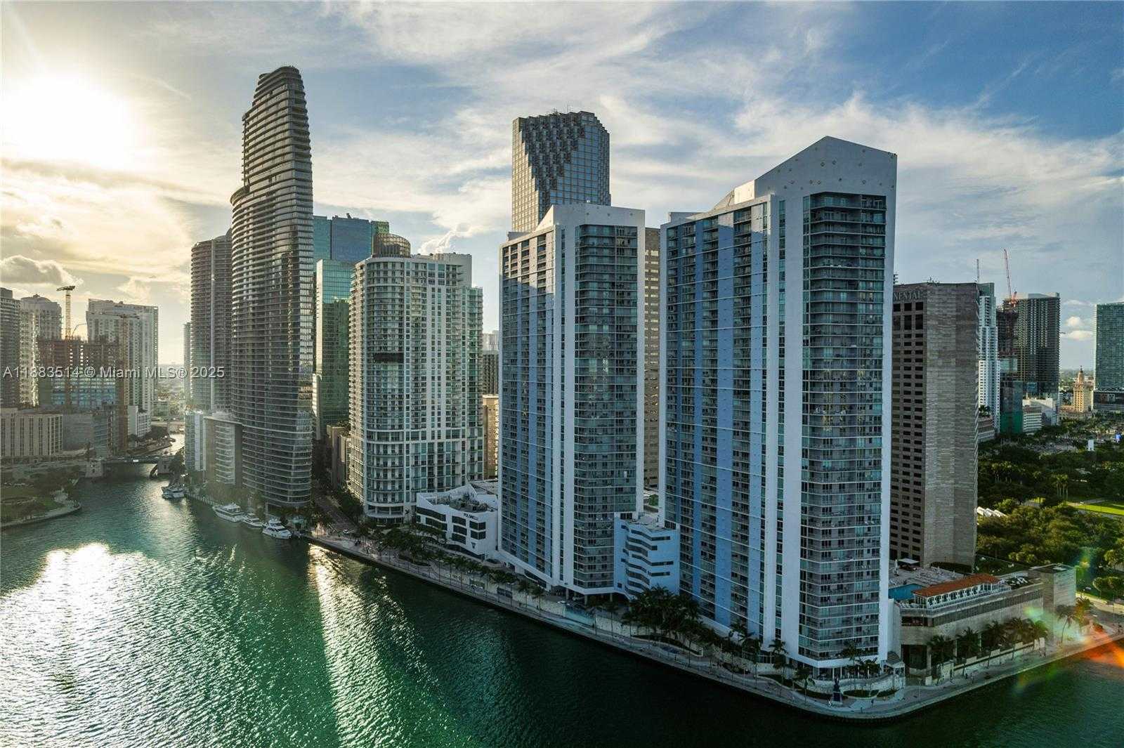 Small Image of 325 SOUTH BISCAYNE BLVD #4115, Miami Number 30