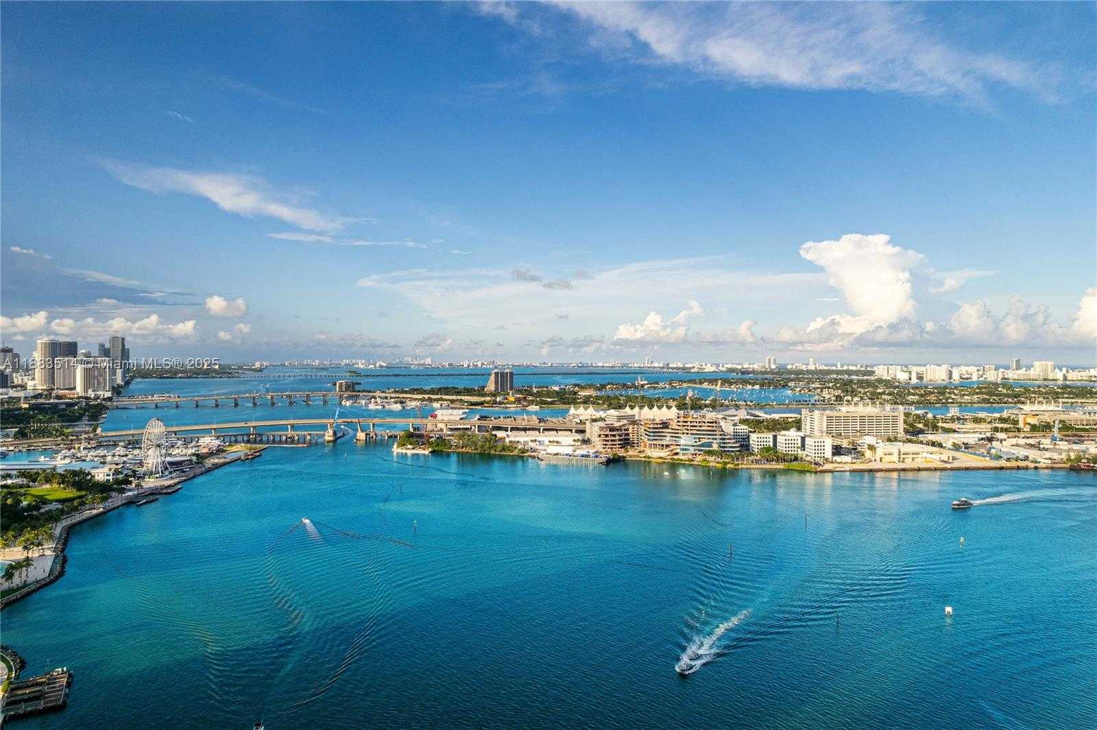 Small Image of 325 SOUTH BISCAYNE BLVD #4115, Miami Number 33