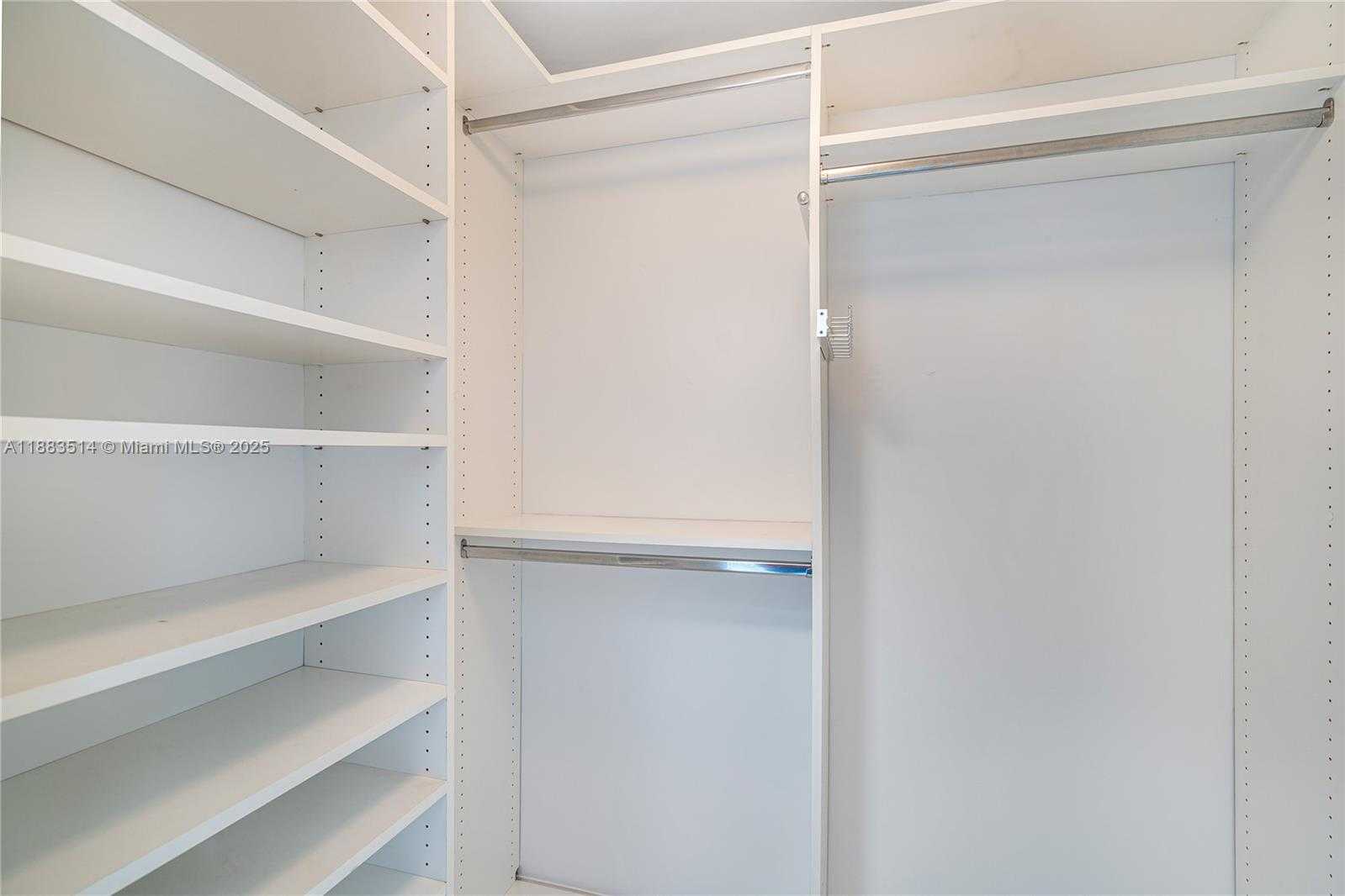 Small Image of 325 SOUTH BISCAYNE BLVD #4115, Miami Number 6