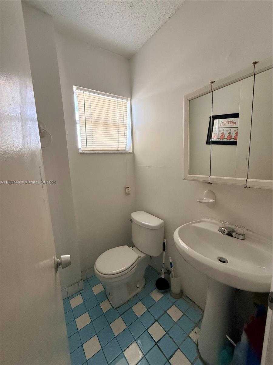 Small Image of 440 EAST 23RD ST #1316, Hialeah Number 12