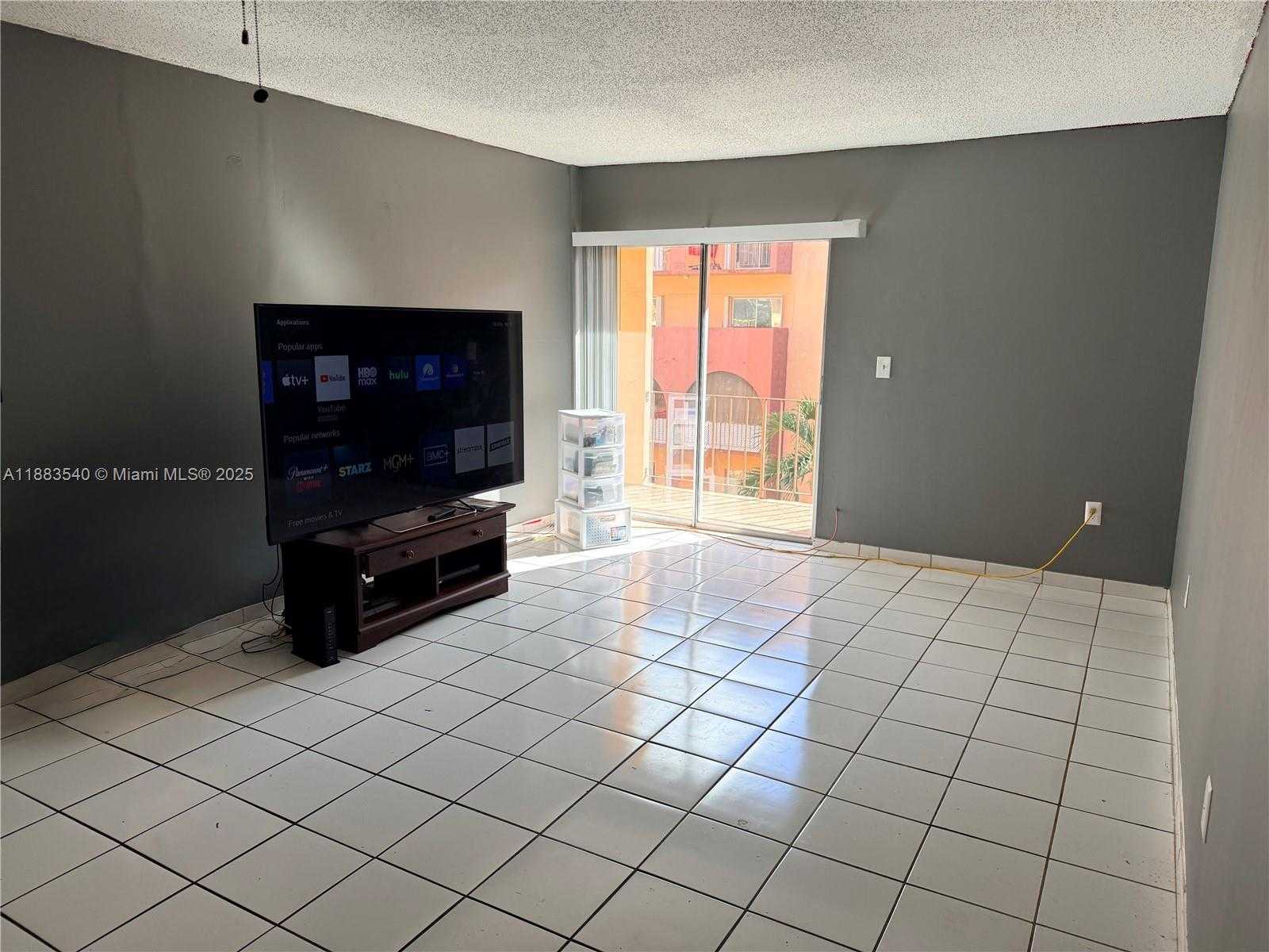 Small Image of 440 EAST 23RD ST #1316, Hialeah Number 3
