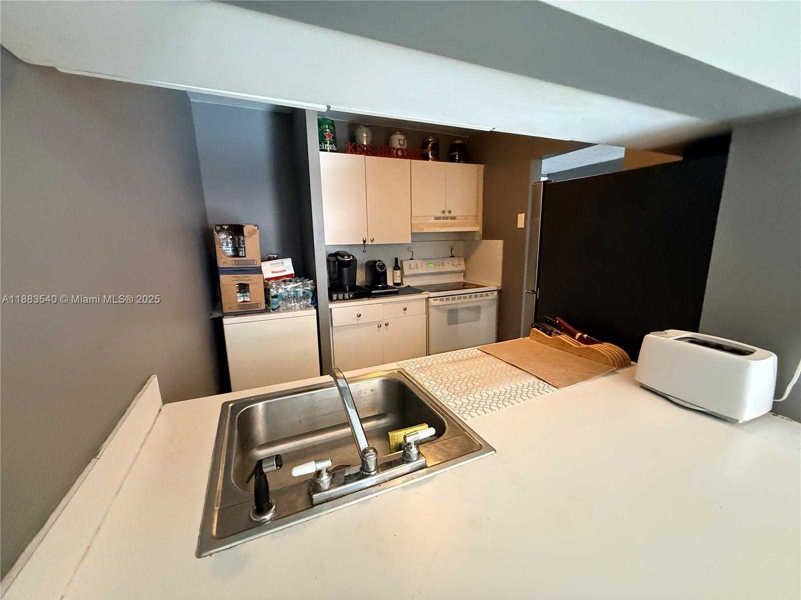 Small Image of 440 EAST 23RD ST #1316, Hialeah Number 6