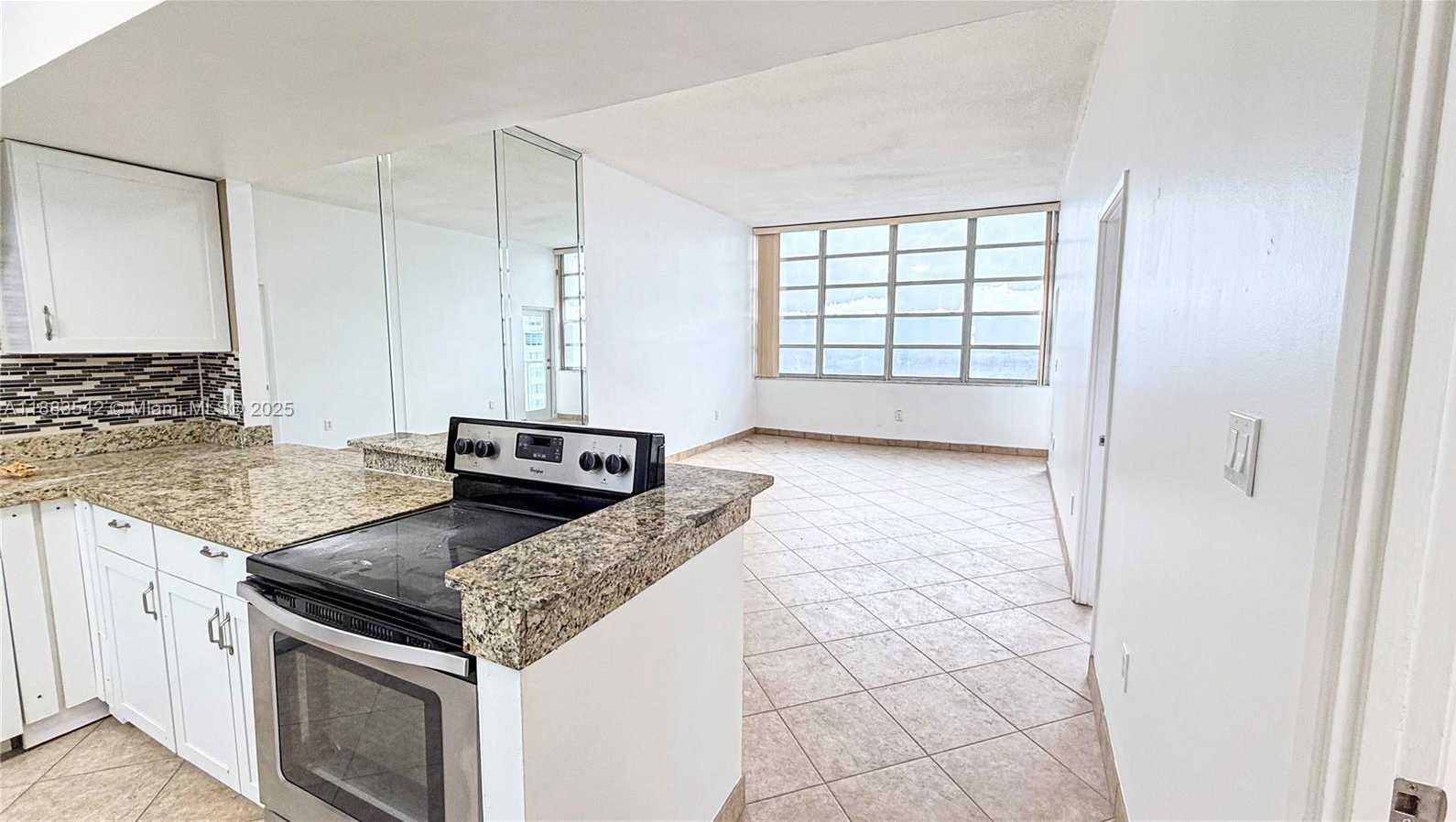 Small Image of 1351 NORTH EAST MIAMI GARDENS DR #1701E, Miami Number 3