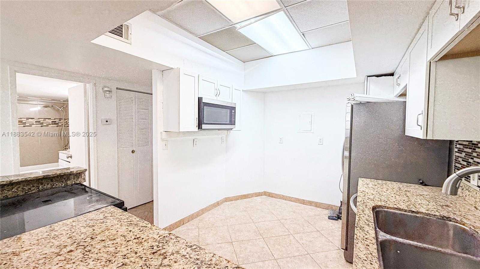 Small Image of 1351 NORTH EAST MIAMI GARDENS DR #1701E, Miami Number 5