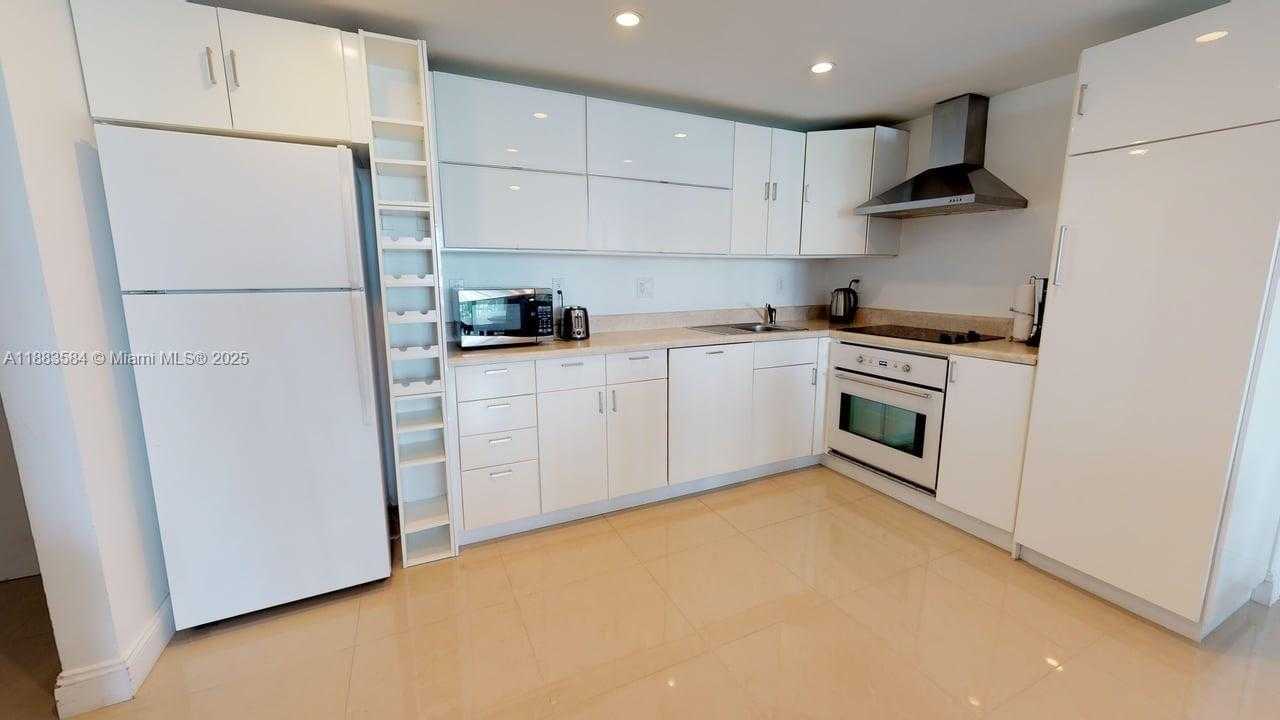 Small Image of 19370 COLLINS AVE #620, Sunny Isles Beach Number 3