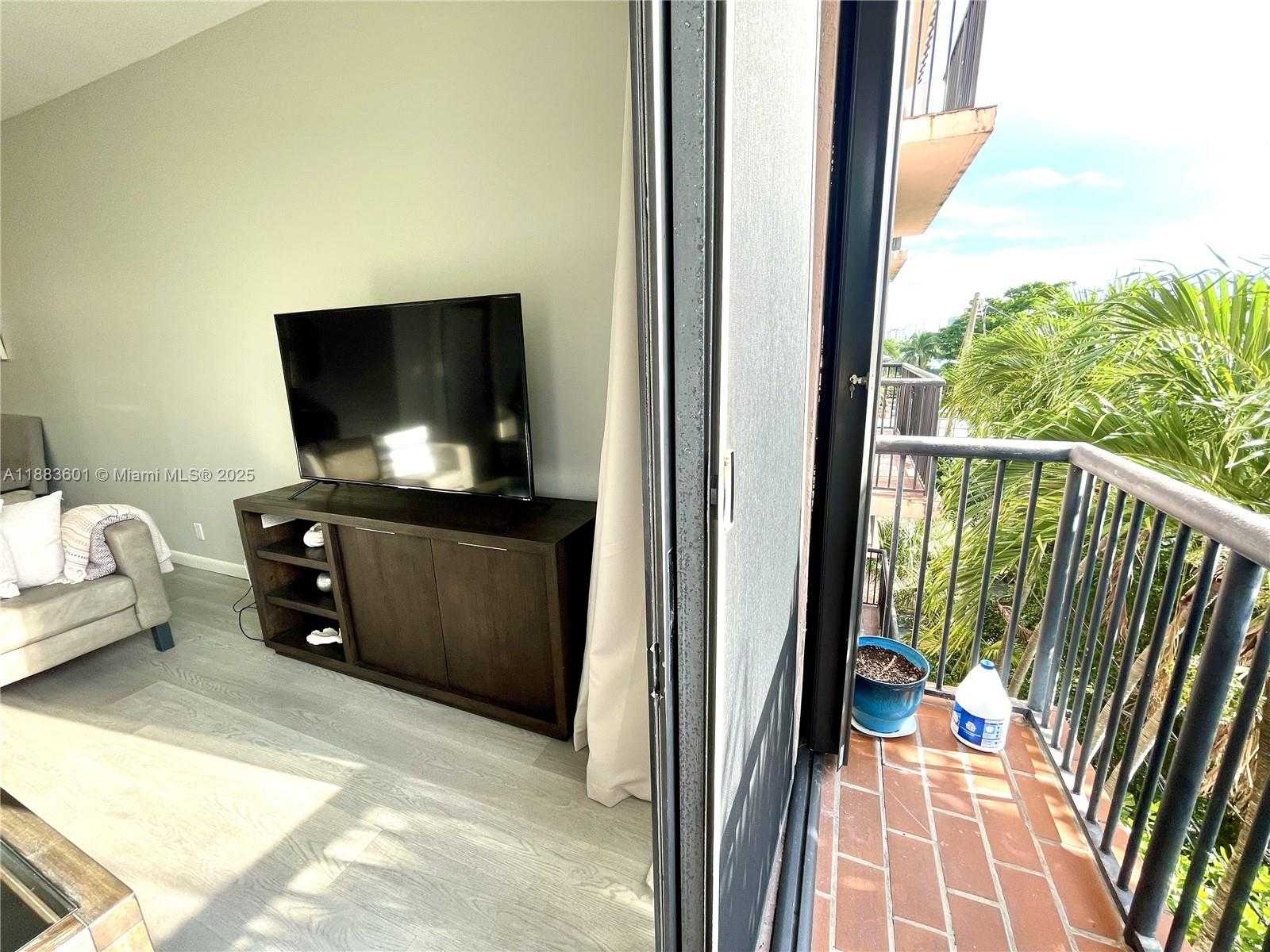 Small Image of 8816 COLLINS AVE #206, Surfside Number 12