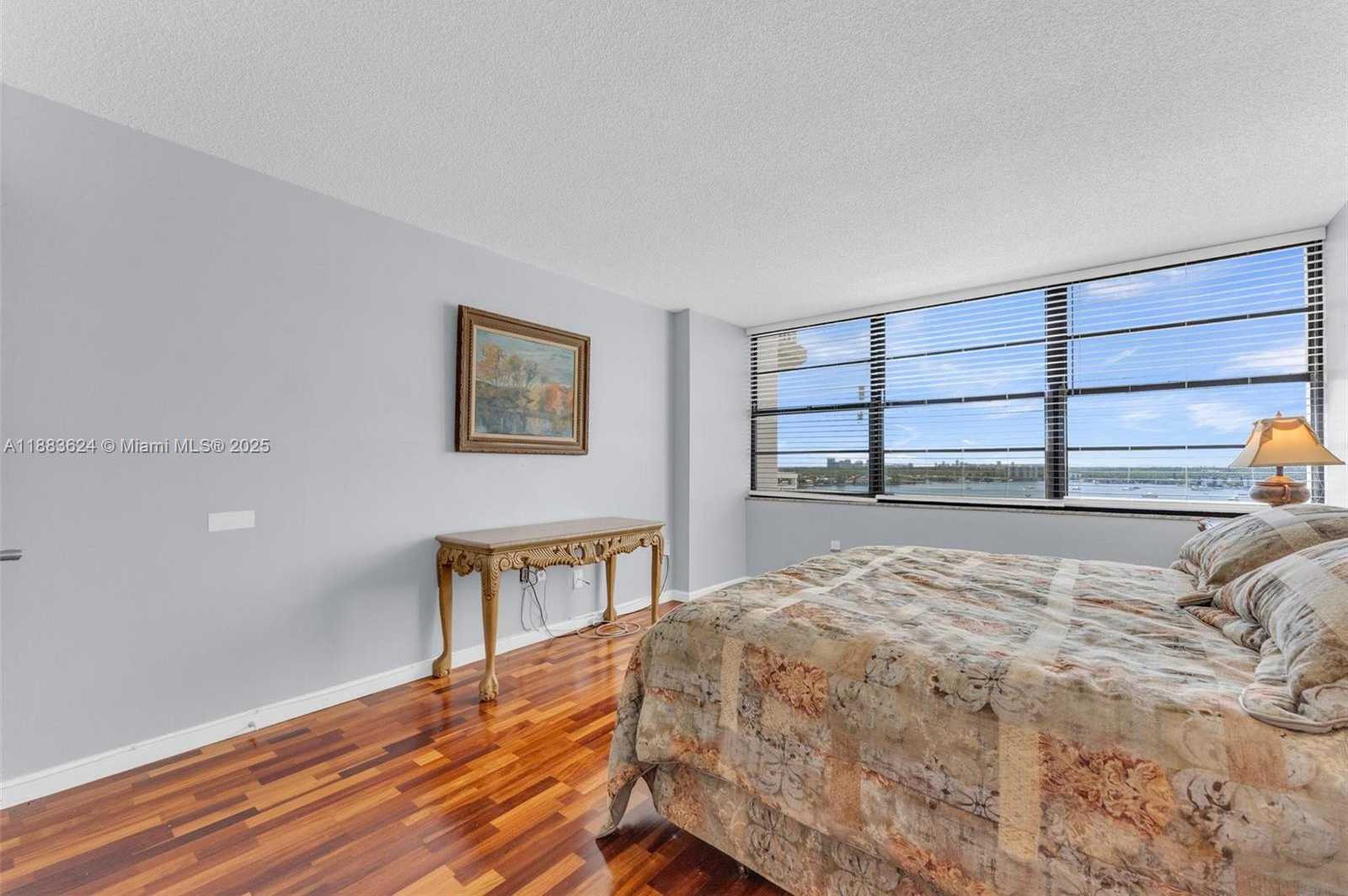 Small Image of 18021 BISCAYNE BLVD #1503, Aventura Number 15