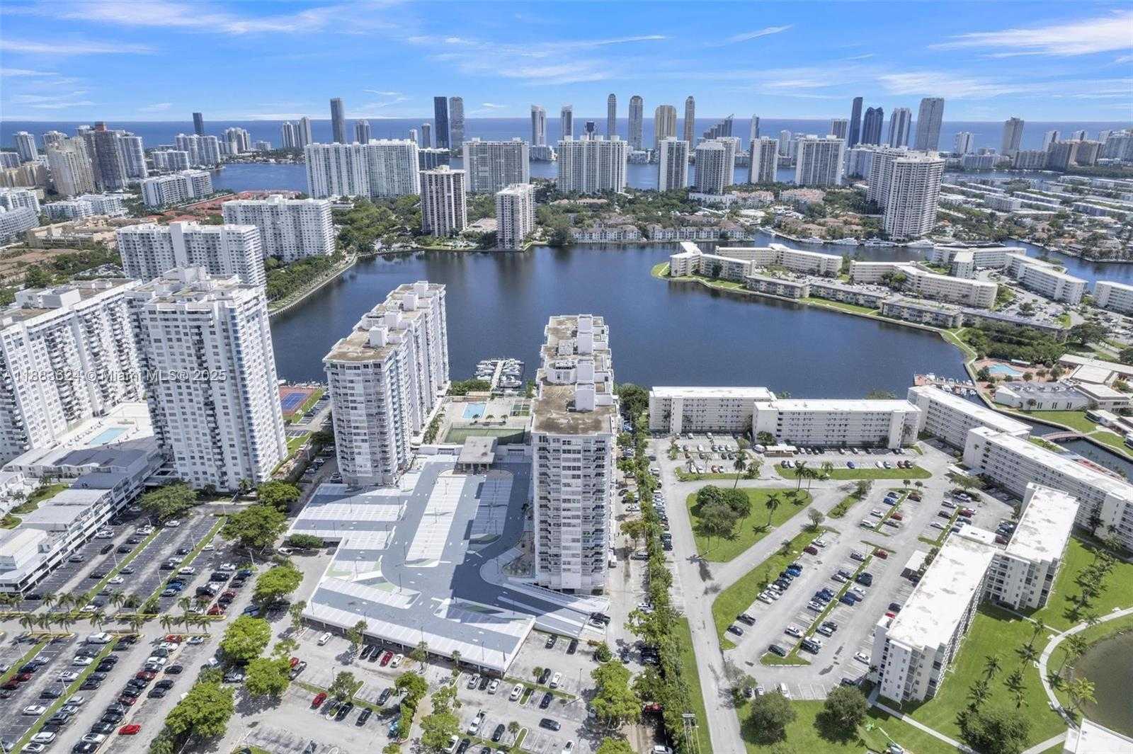 Small Image of 18021 BISCAYNE BLVD #1503, Aventura Number 6