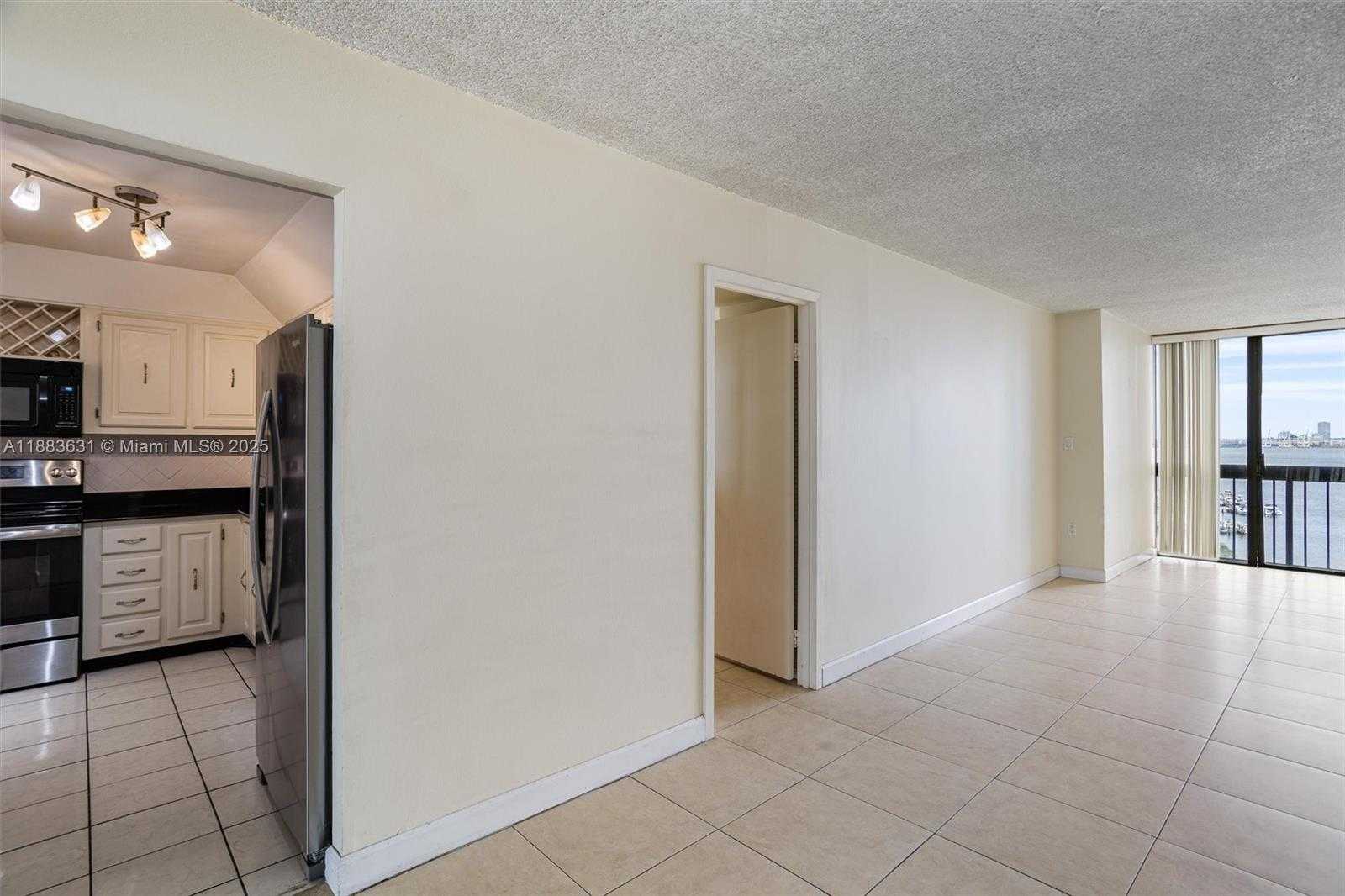 Small Image of 2333 BRICKELL AVE #1207, Miami Number 10