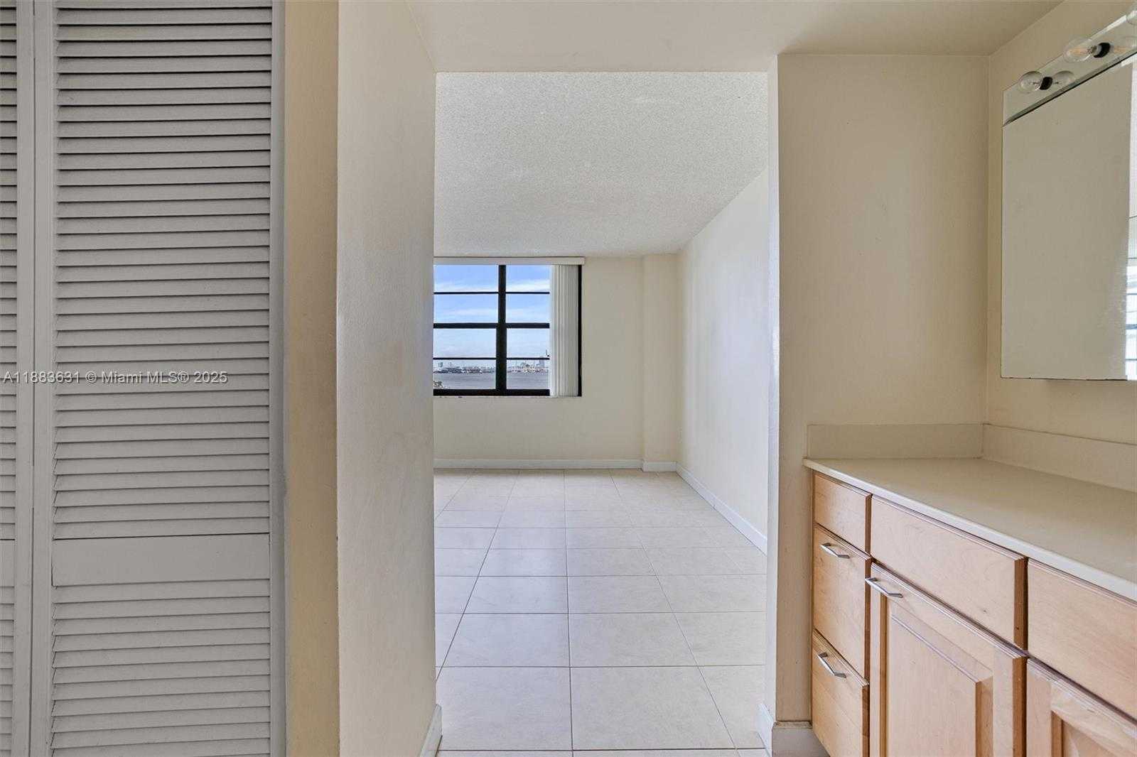 Small Image of 2333 BRICKELL AVE #1207, Miami Number 13